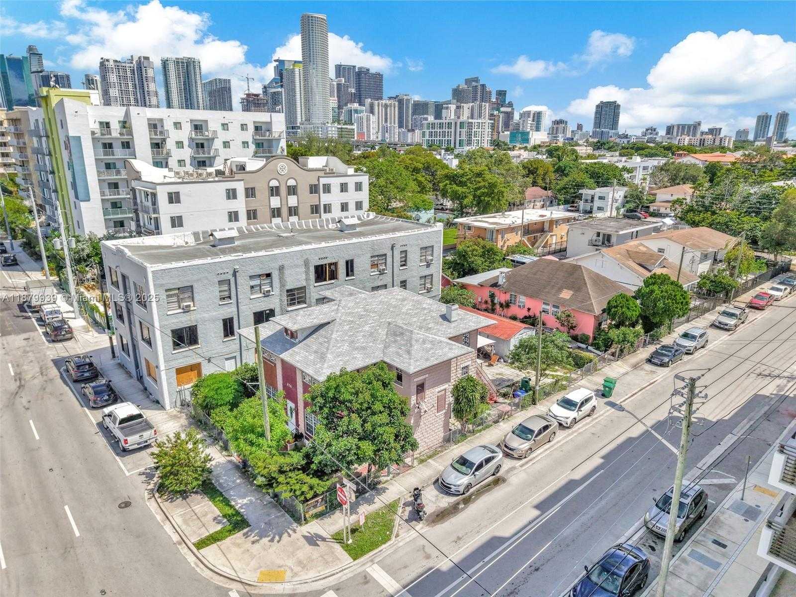 Small Image of 119 SOUTH WEST 7TH AVE, Miami Number 8