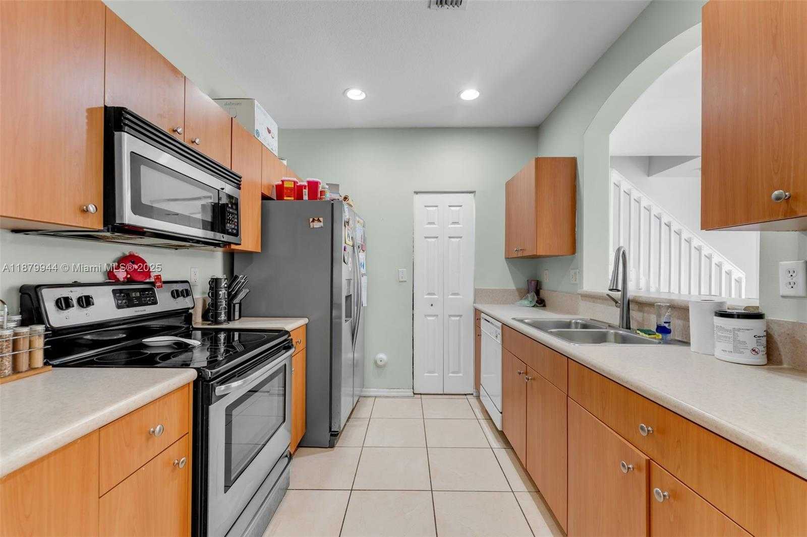 Small Image of 1025 NORTH EAST 42ND TER, Homestead Number 2