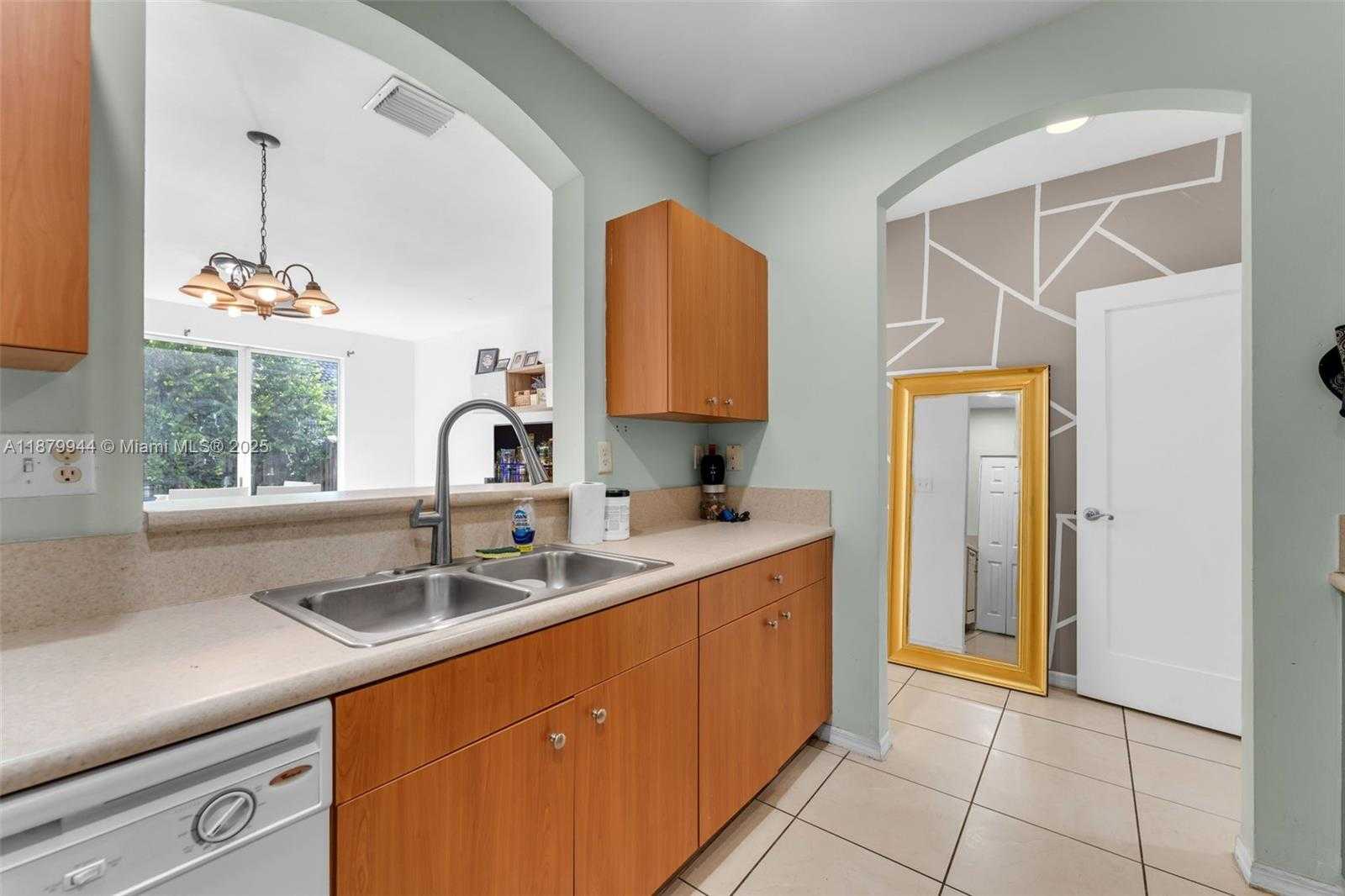 Small Image of 1025 NORTH EAST 42ND TER, Homestead Number 3
