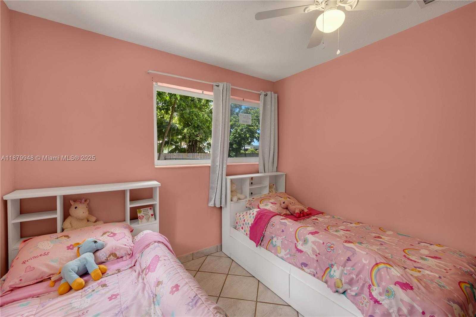 Small Image of 18700 BELMONT DR, Cutler Bay Number 13