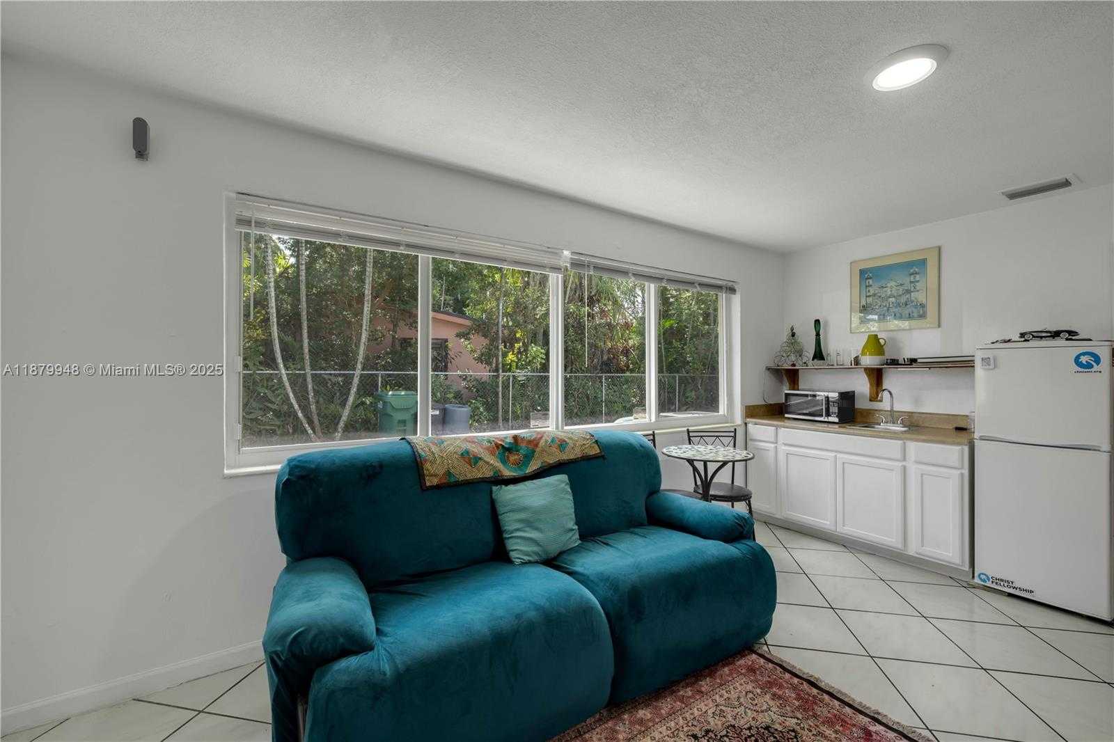 Small Image of 18700 BELMONT DR, Cutler Bay Number 14