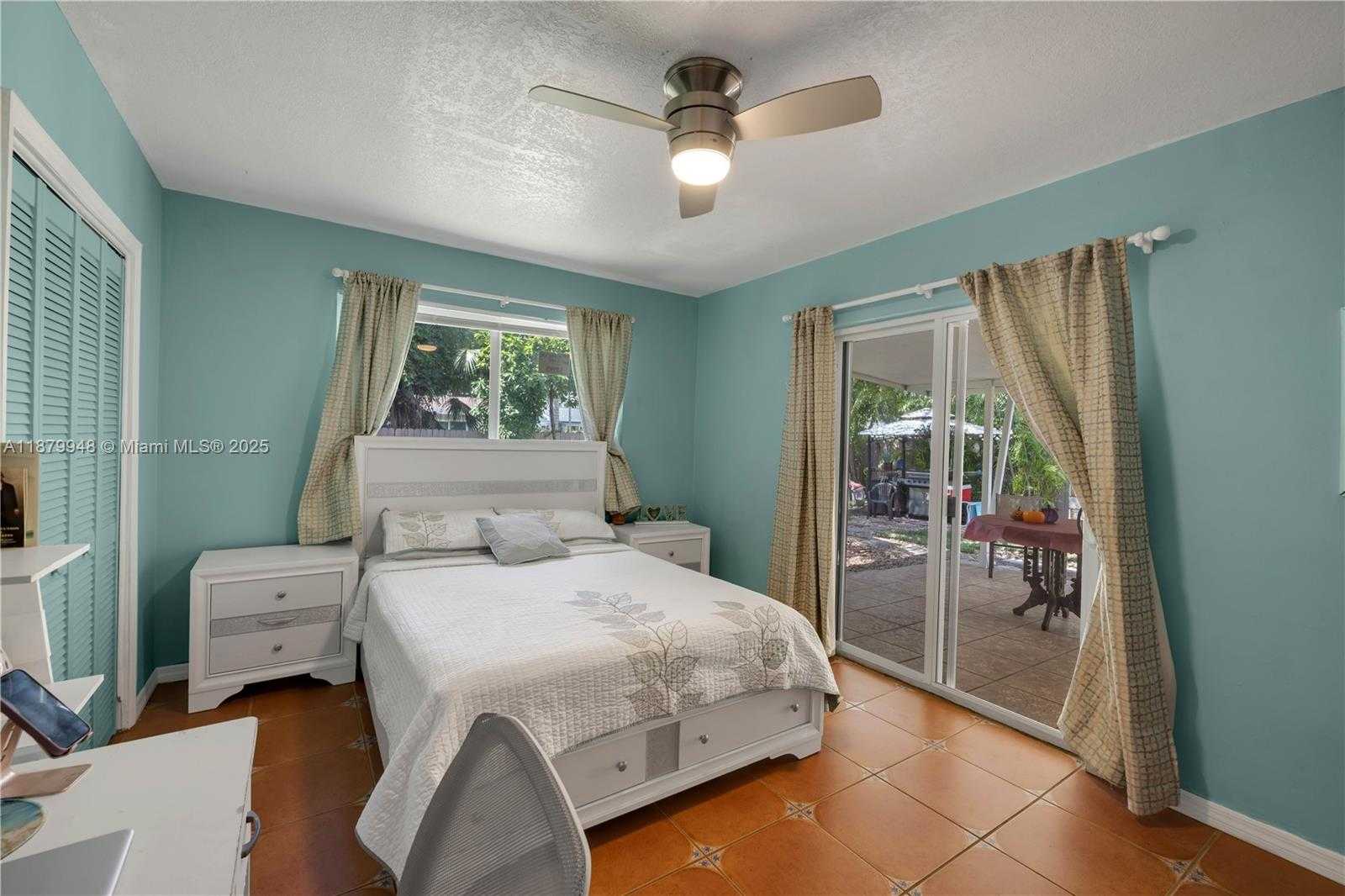 Small Image of 18700 BELMONT DR, Cutler Bay Number 16