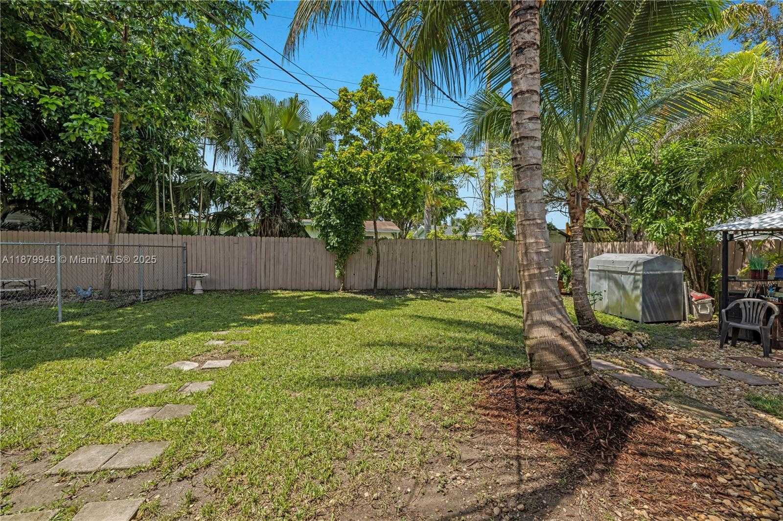 Small Image of 18700 BELMONT DR, Cutler Bay Number 25