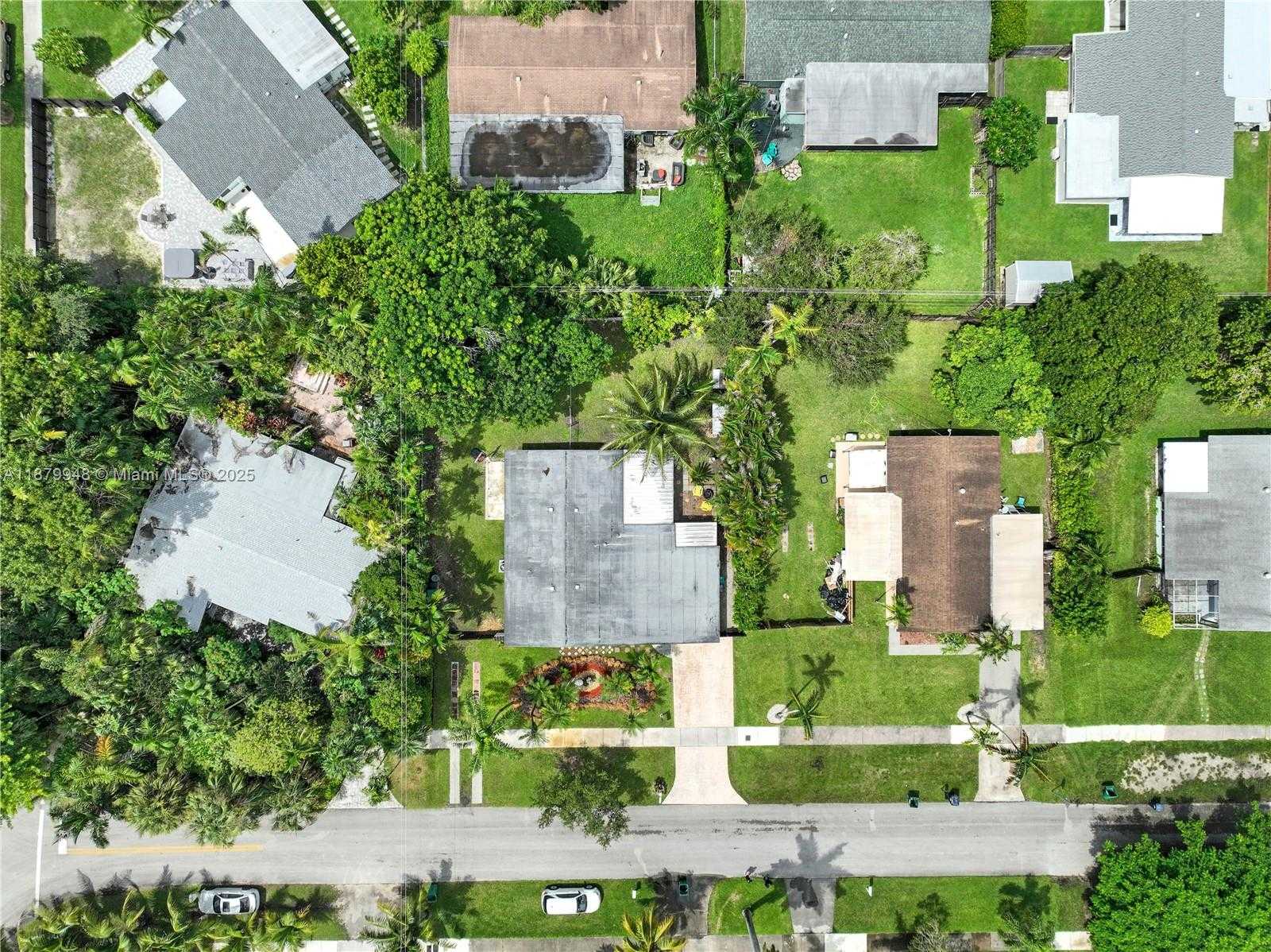 Small Image of 18700 BELMONT DR, Cutler Bay Number 29