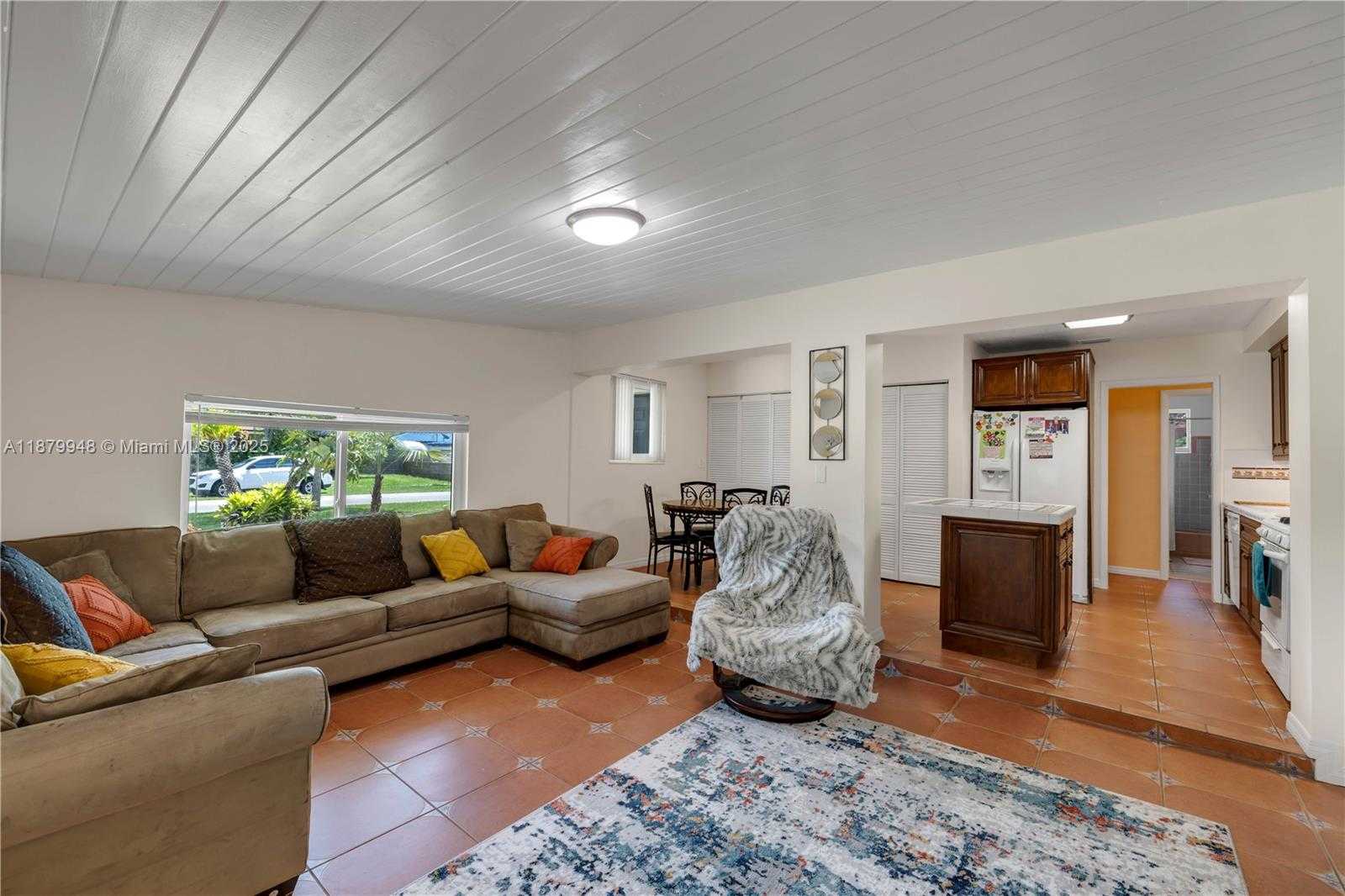 Small Image of 18700 BELMONT DR, Cutler Bay Number 3