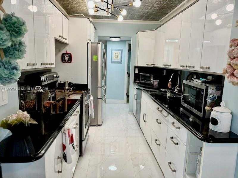 Small Image of 4713 HOLLY DR, Tamarac Number 18