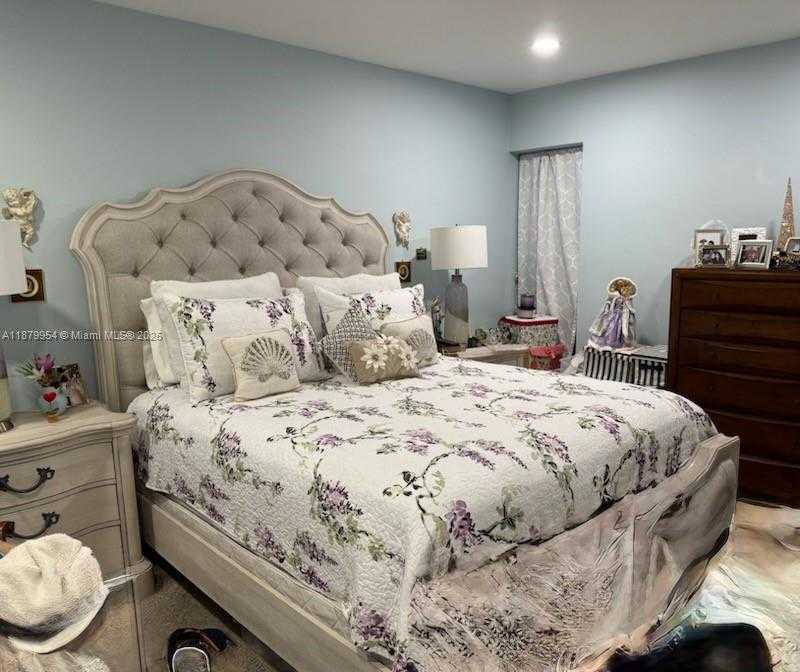 Small Image of 4713 HOLLY DR, Tamarac Number 19