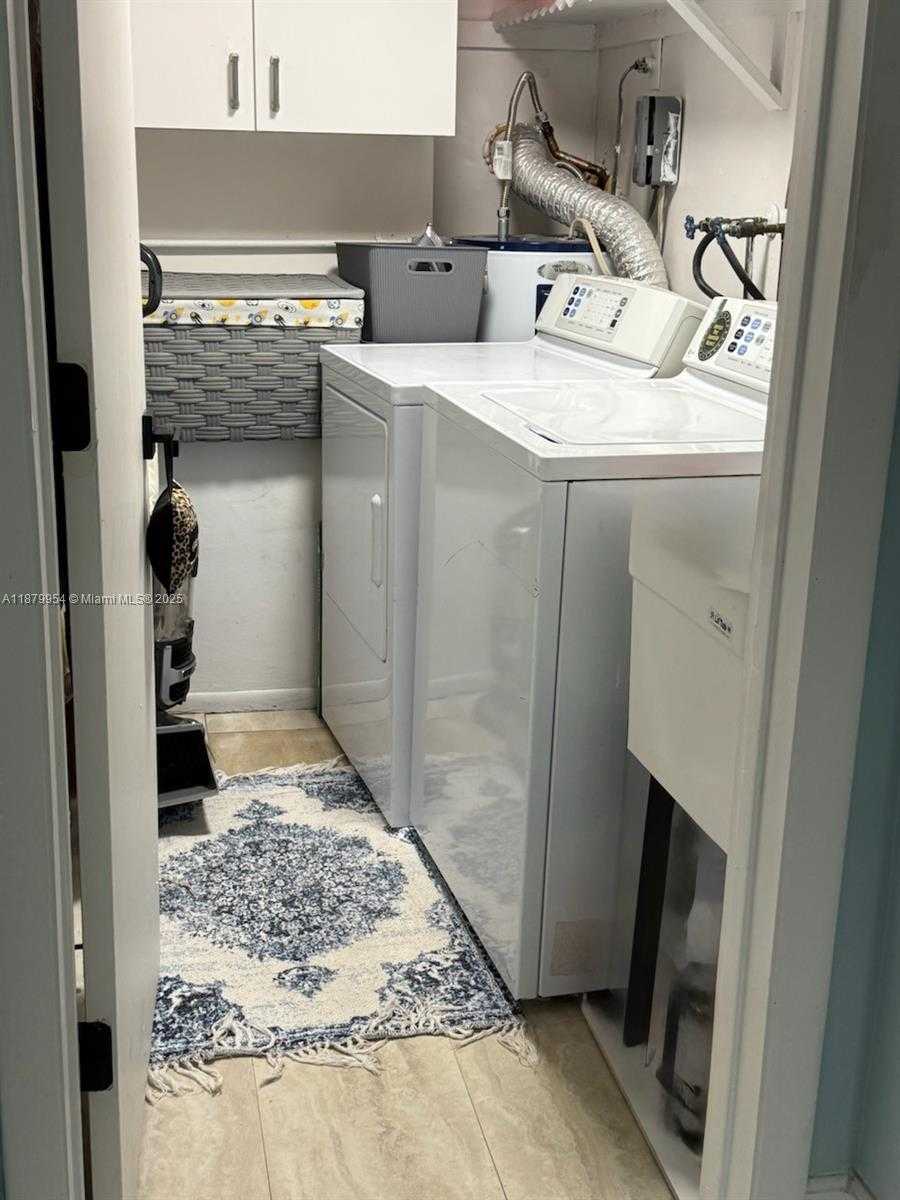 Small Image of 4713 HOLLY DR, Tamarac Number 20