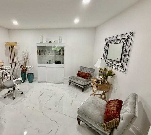 Small Image of 4713 HOLLY DR, Tamarac Number 5