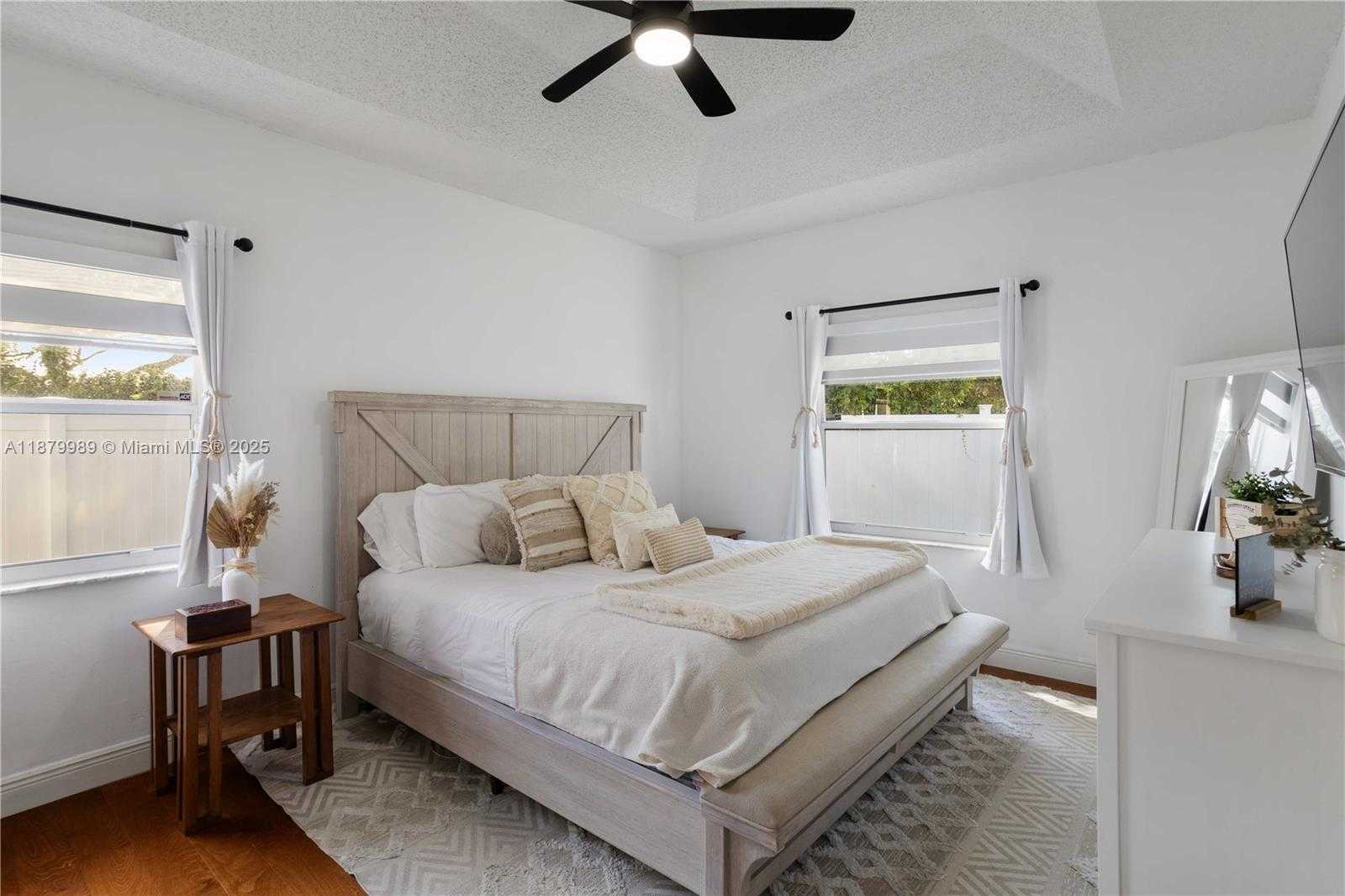 Small Image of 10698 SOUTH WEST 21ST ST, Miramar Number 23