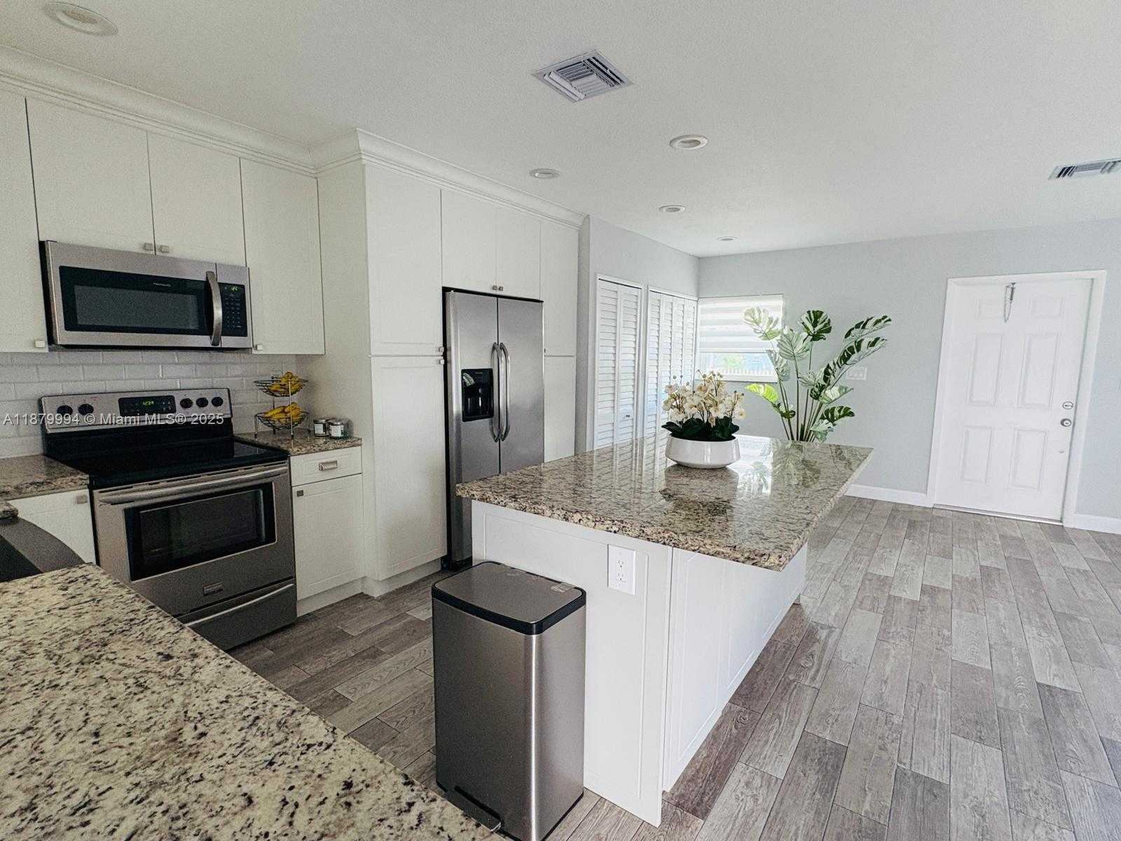Small Image of 4384 NORTH WEST 202ND ST, Miami Gardens Number 17