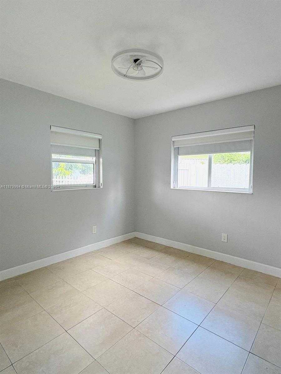 Small Image of 4384 NORTH WEST 202ND ST, Miami Gardens Number 33