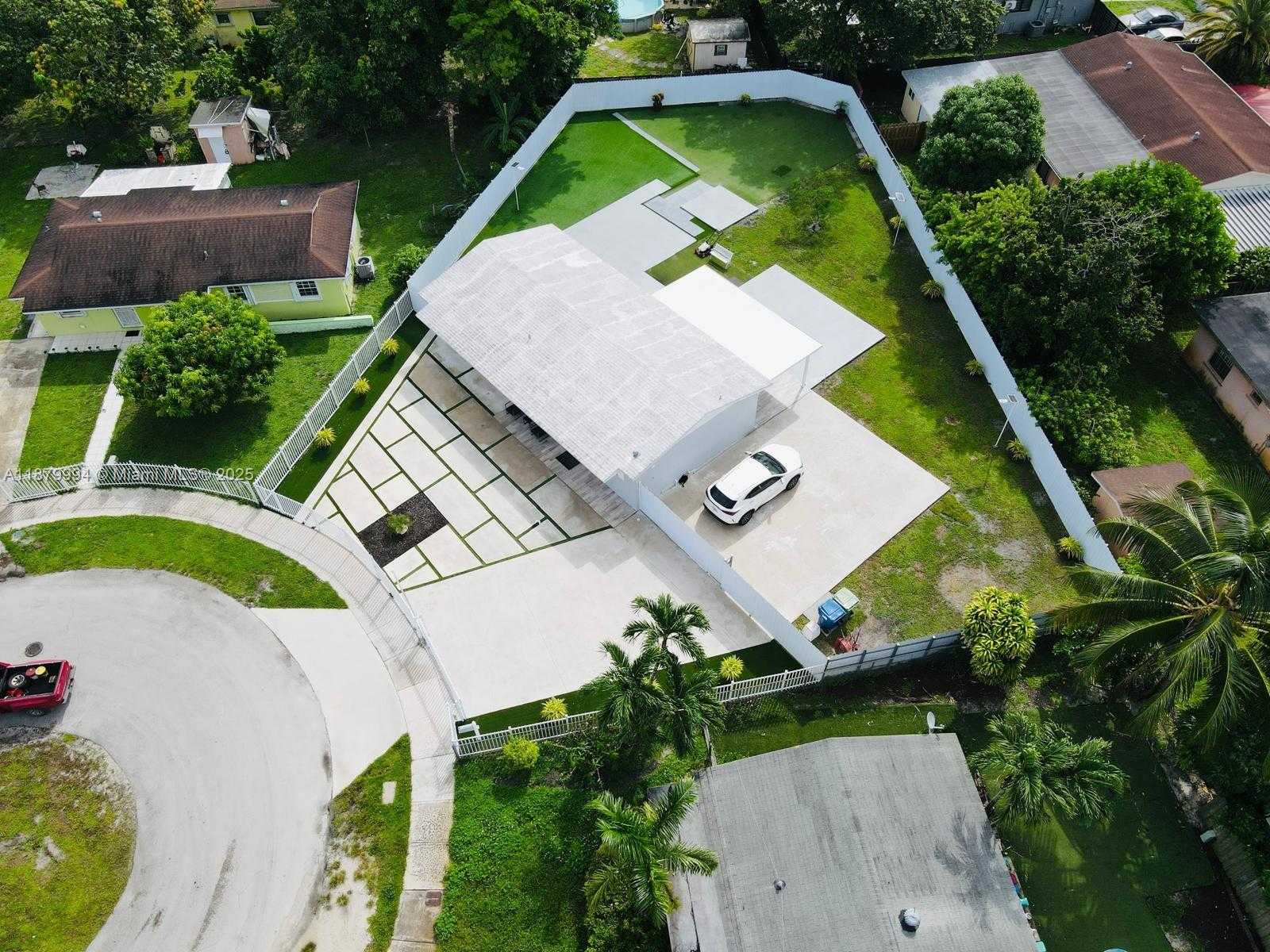Small Image of 4384 NORTH WEST 202ND ST, Miami Gardens Number 61