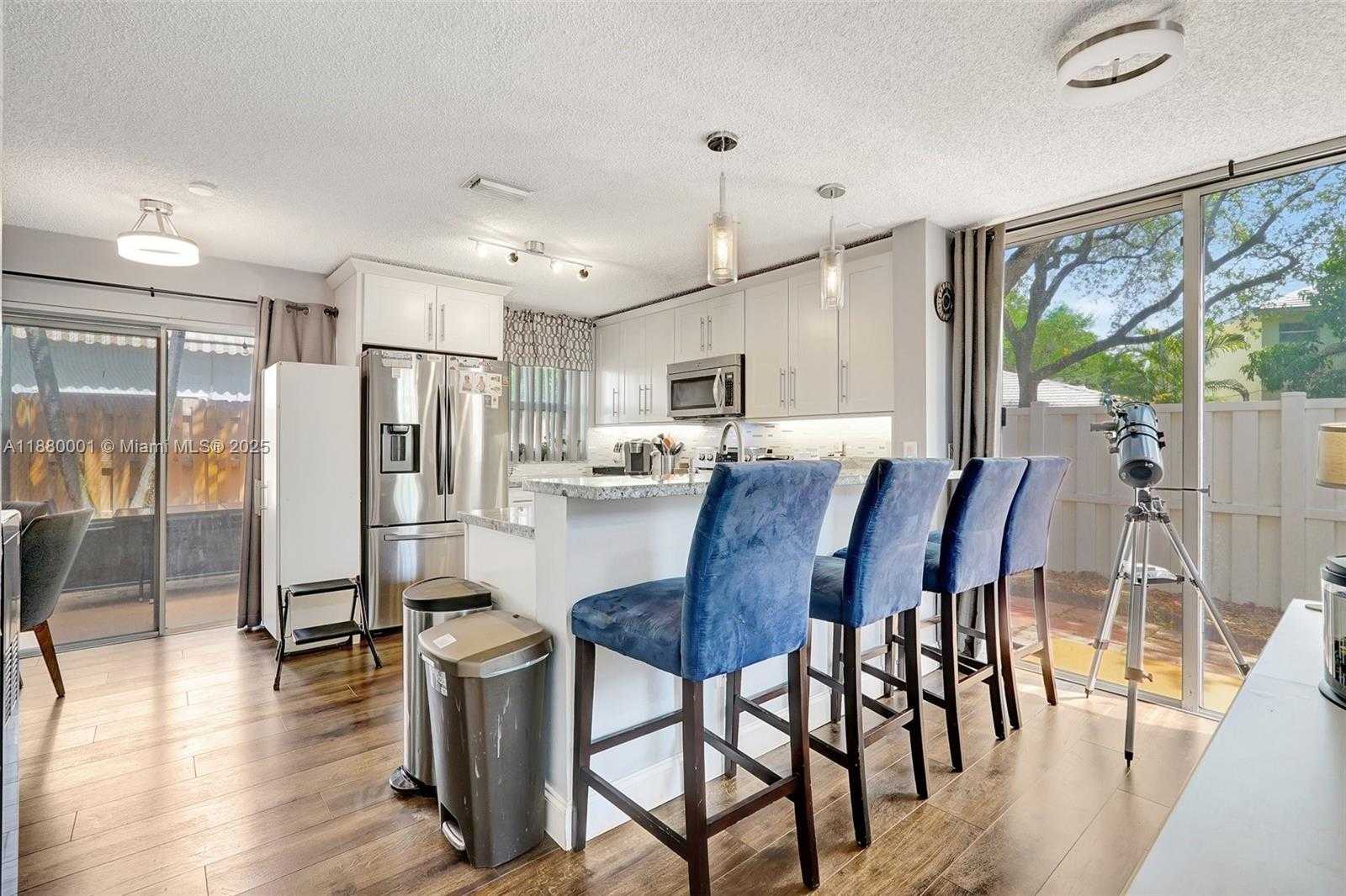 Small Image of 9900 NORTH WEST 2ND CT, Plantation Number 10