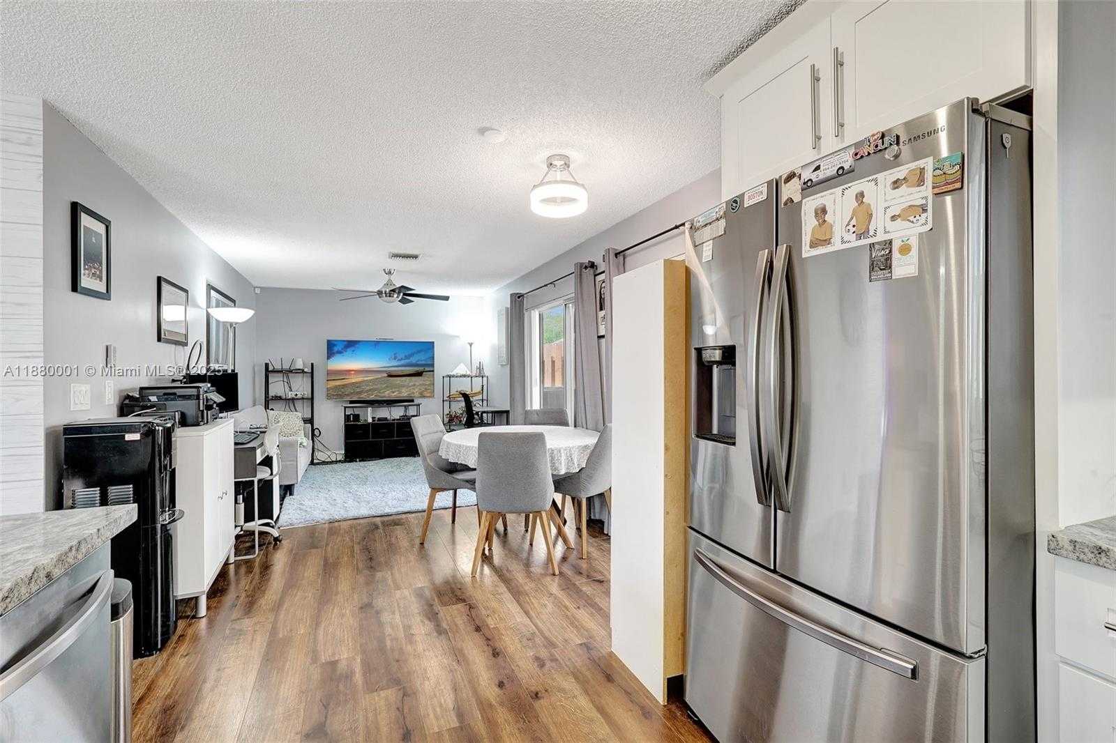 Small Image of 9900 NORTH WEST 2ND CT, Plantation Number 12