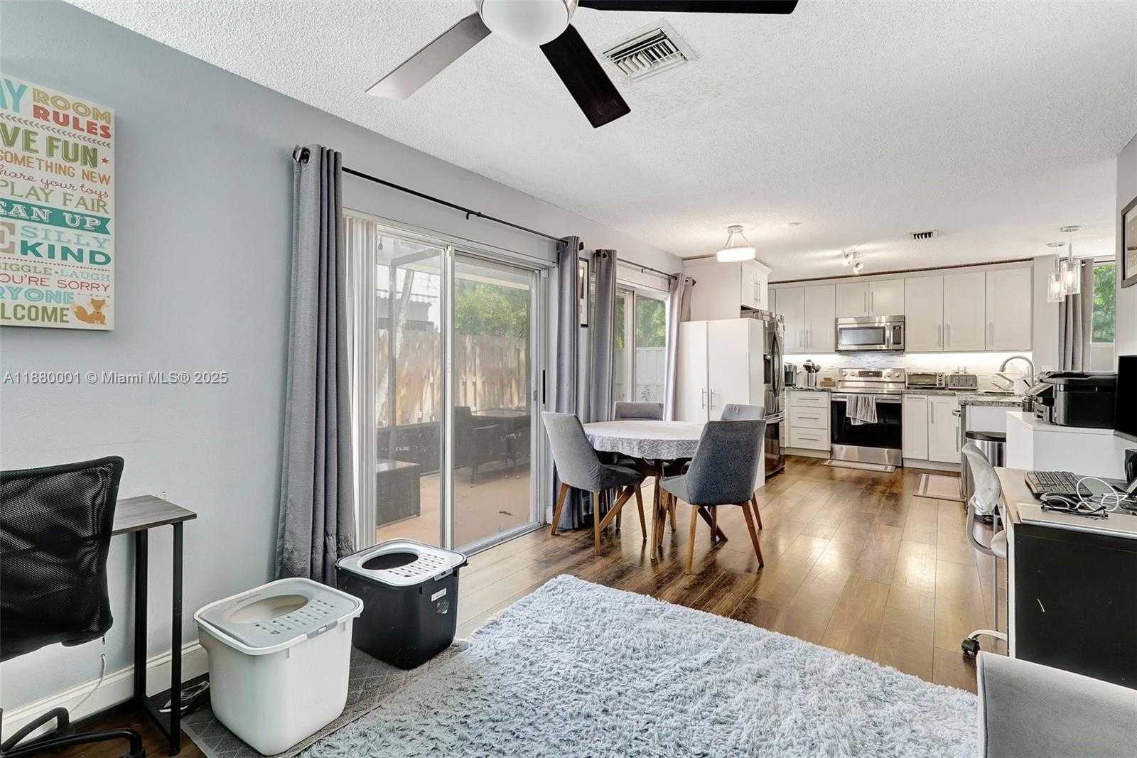 Small Image of 9900 NORTH WEST 2ND CT, Plantation Number 16