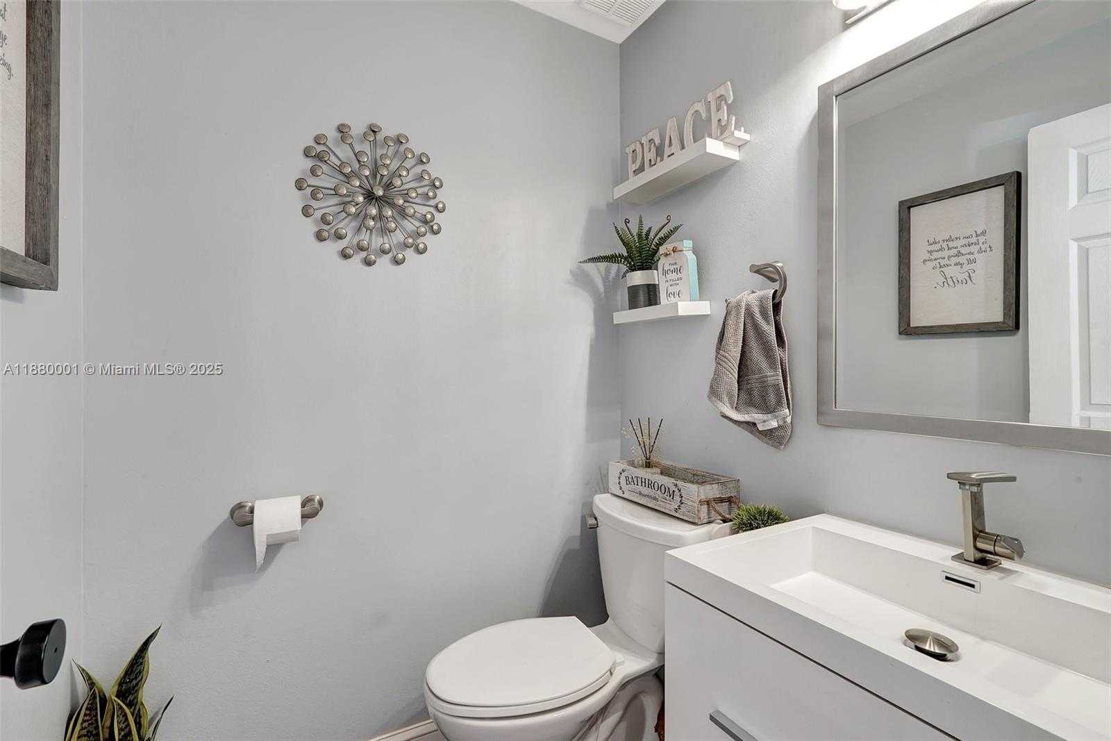Small Image of 9900 NORTH WEST 2ND CT, Plantation Number 17