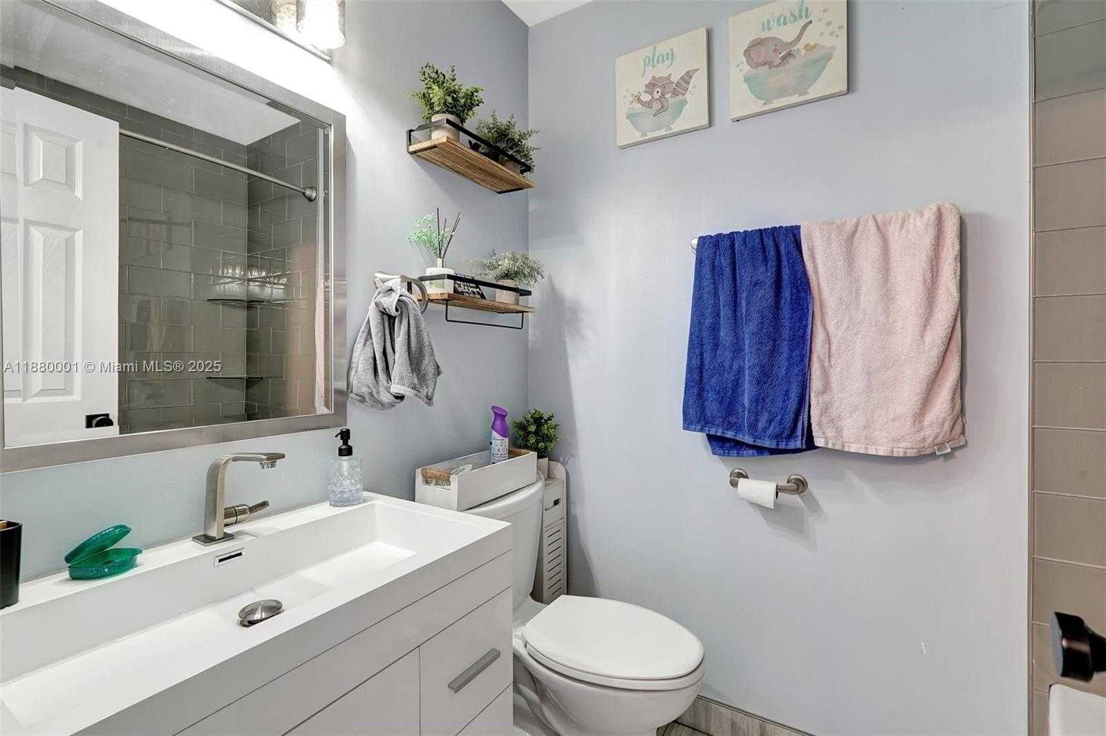 Small Image of 9900 NORTH WEST 2ND CT, Plantation Number 31