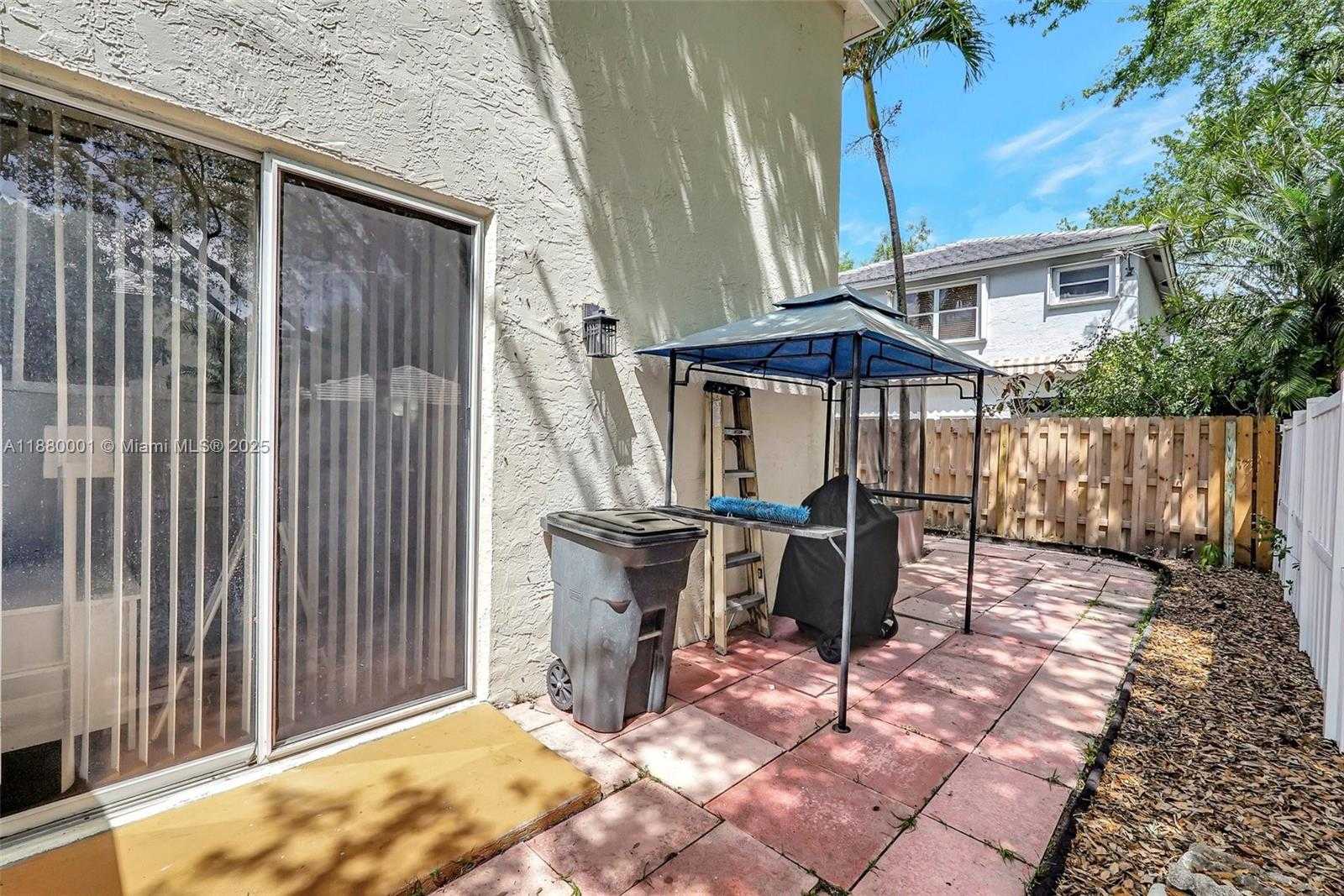 Small Image of 9900 NORTH WEST 2ND CT, Plantation Number 36