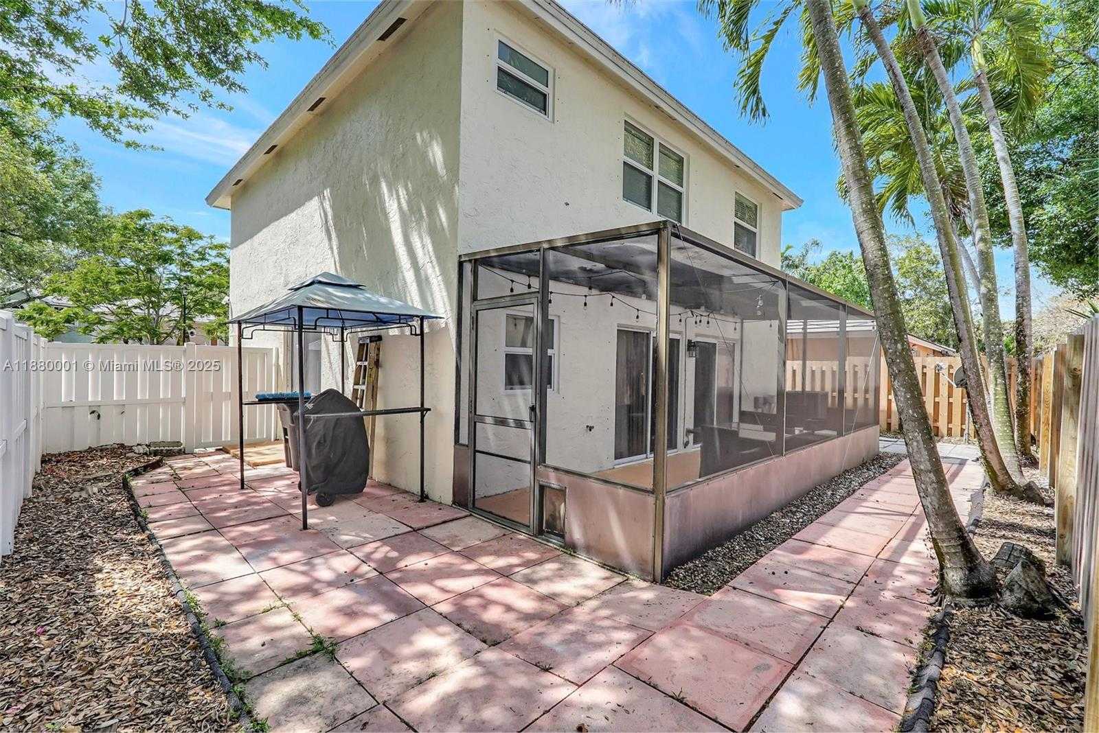 Small Image of 9900 NORTH WEST 2ND CT, Plantation Number 37