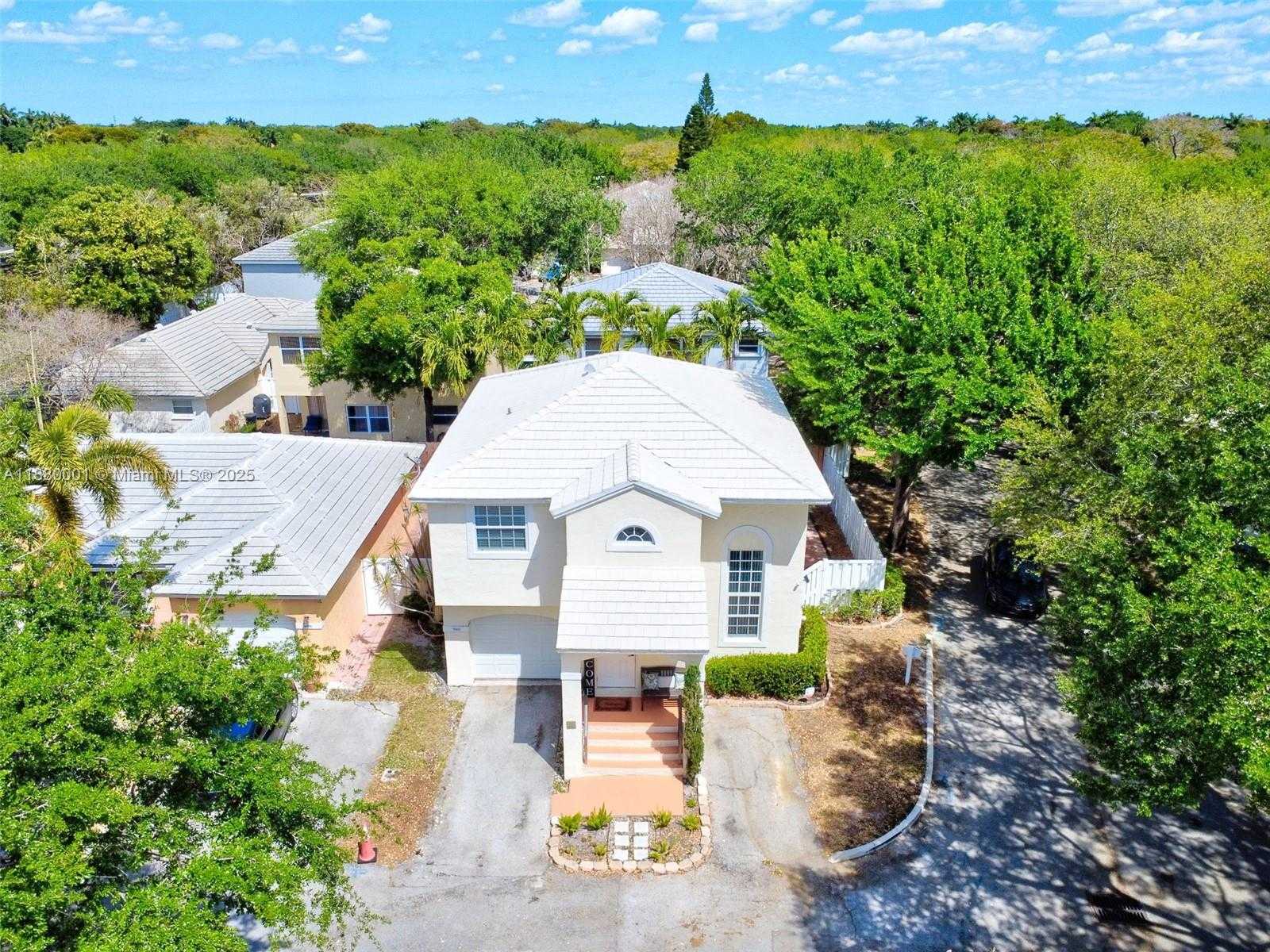 Small Image of 9900 NORTH WEST 2ND CT, Plantation Number 43
