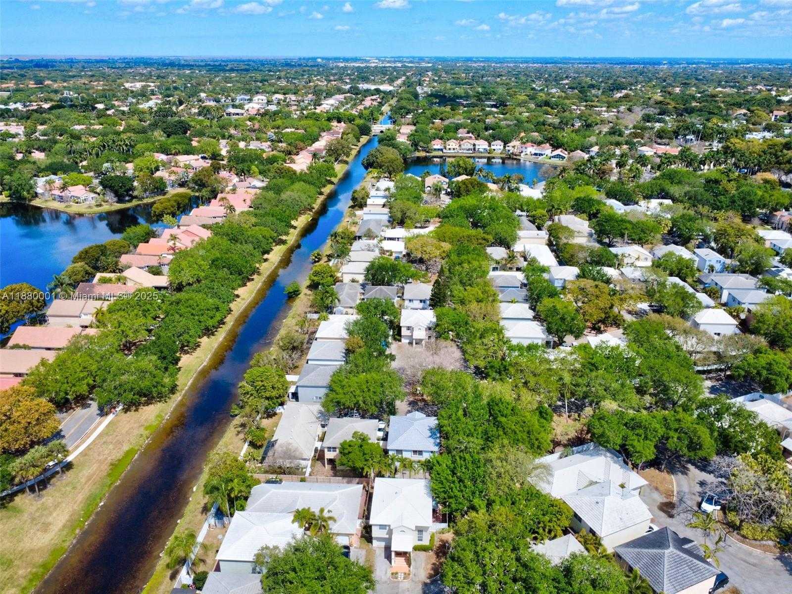 Small Image of 9900 NORTH WEST 2ND CT, Plantation Number 45