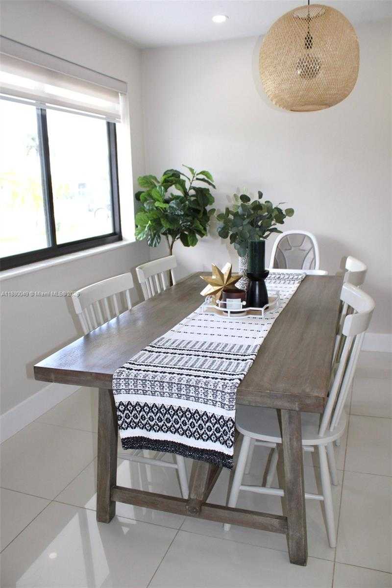 Small Image of 8791 NORTH WEST 16TH ST, Pembroke Pines Number 12