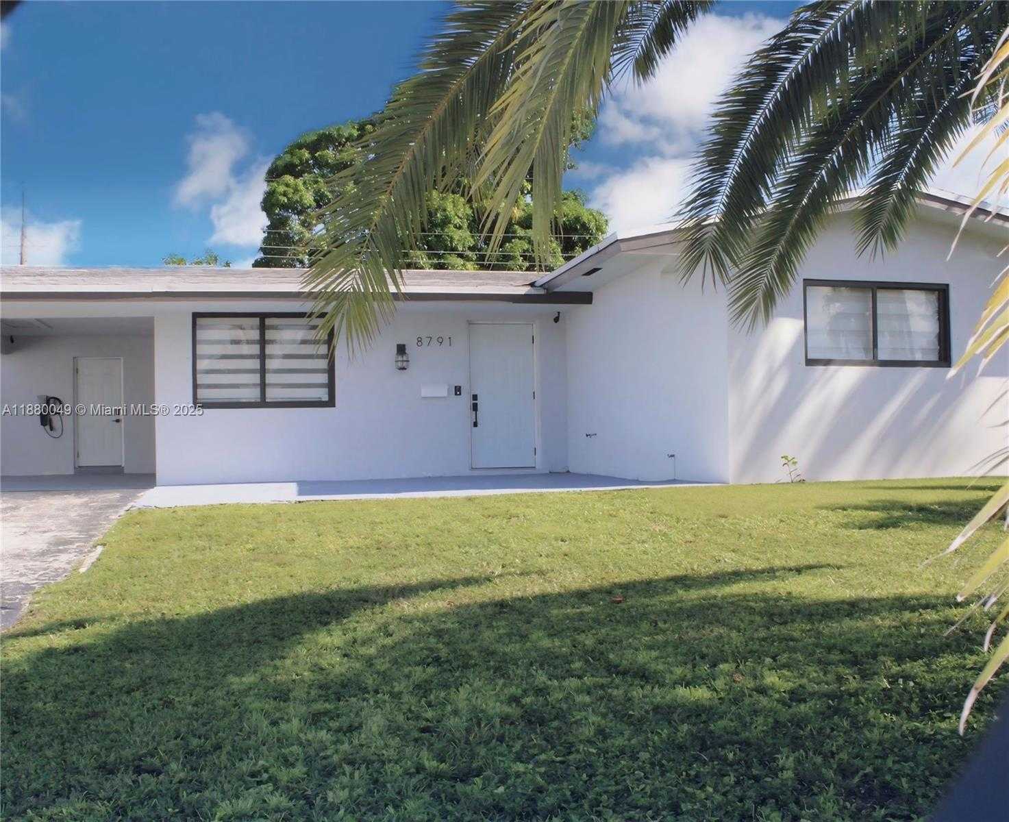 Small Image of 8791 NORTH WEST 16TH ST, Pembroke Pines Number 4