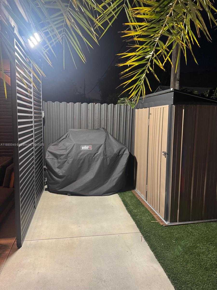 Small Image of 8791 NORTH WEST 16TH ST, Pembroke Pines Number 46