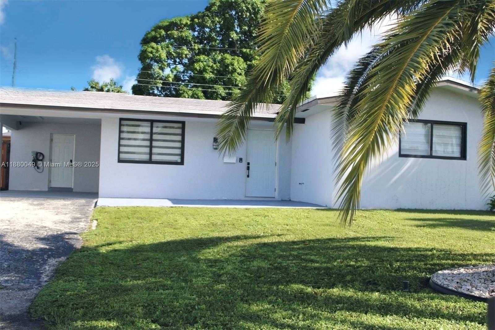 Small Image of 8791 NORTH WEST 16TH ST, Pembroke Pines Number 5