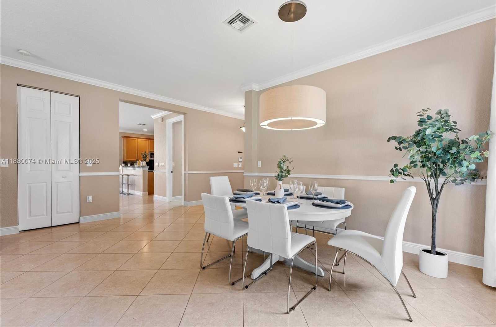 Small Image of 4528 SOUTH WEST 183RD AVE, Miramar Number 11