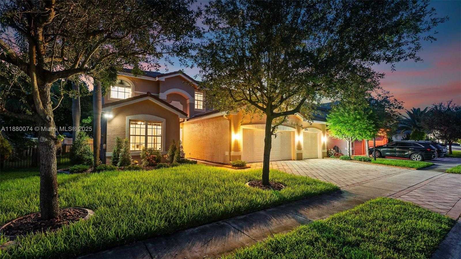 Small Image of 4528 SOUTH WEST 183RD AVE, Miramar Number 2