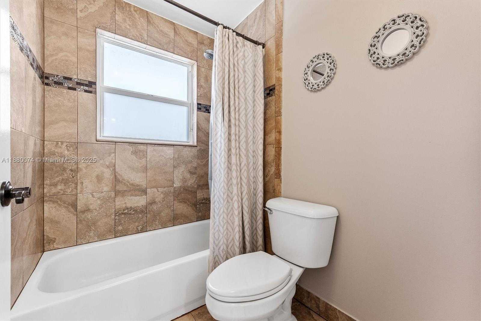 Small Image of 4528 SOUTH WEST 183RD AVE, Miramar Number 29