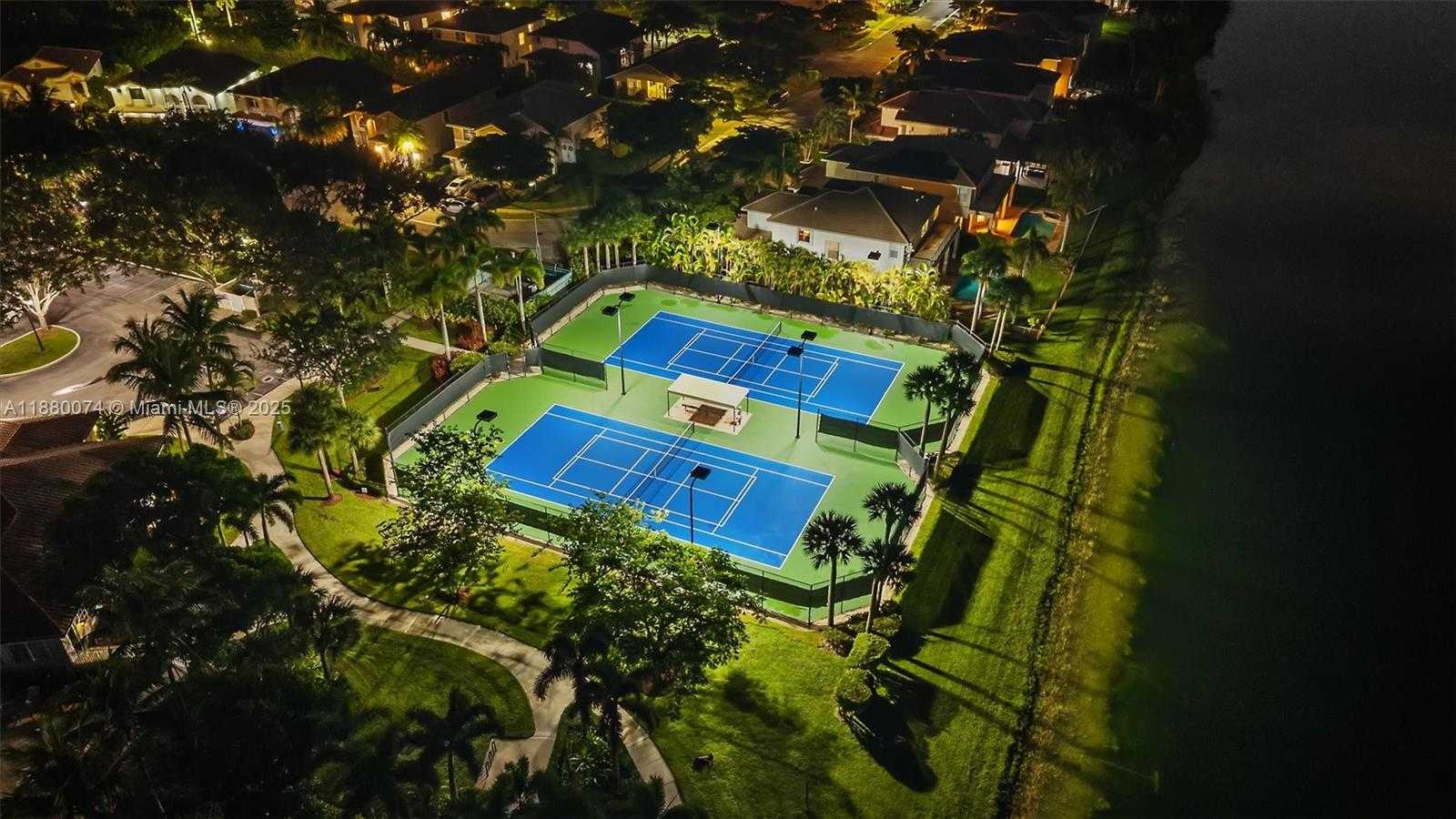 Small Image of 4528 SOUTH WEST 183RD AVE, Miramar Number 47