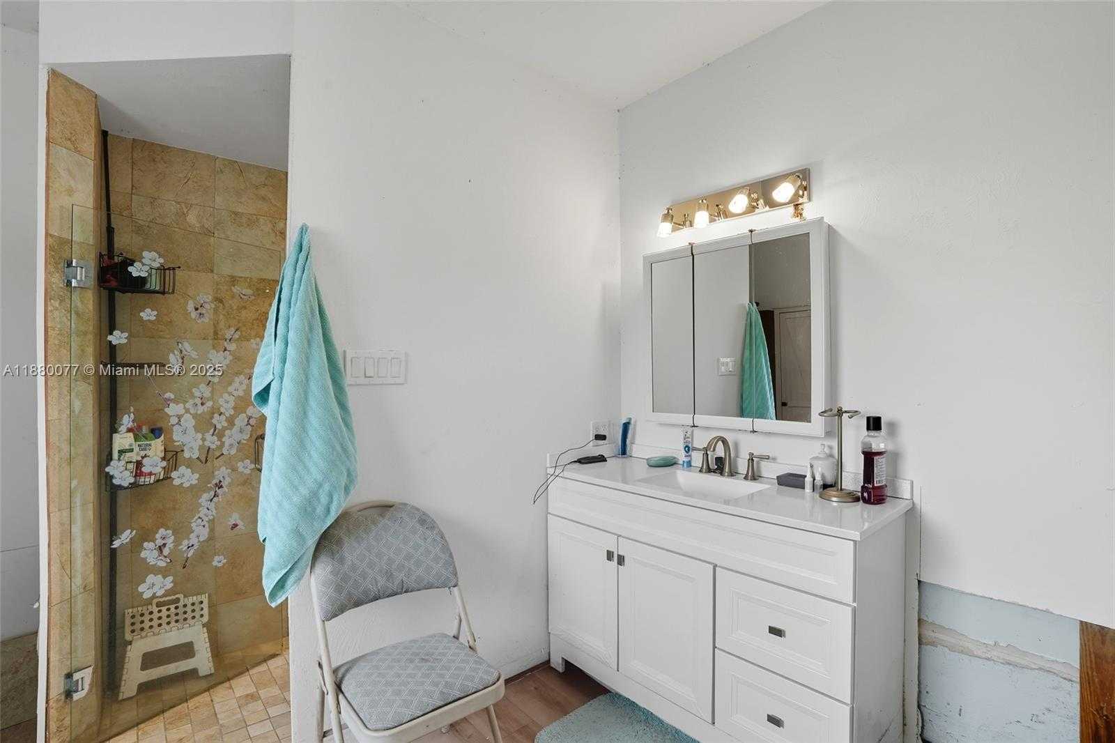 Small Image of 1261 DRIFTWOOD DR, Other City - In The State Of Florida Number 16