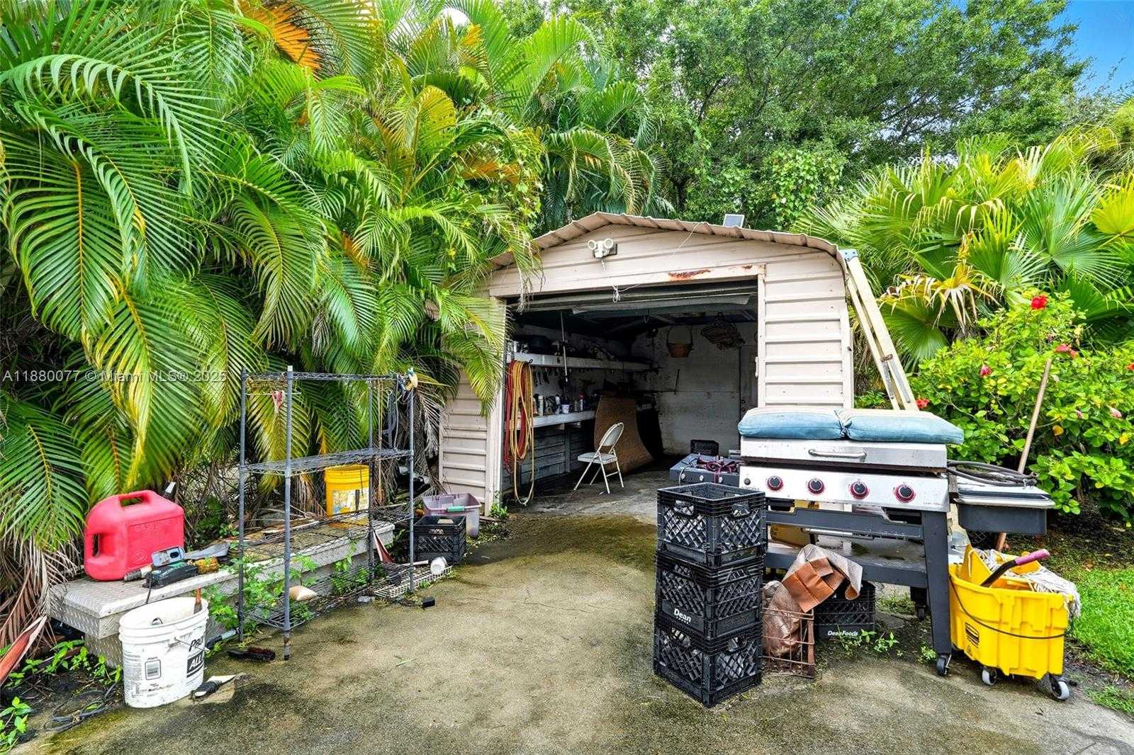 Small Image of 1261 DRIFTWOOD DR, Other City - In The State Of Florida Number 26