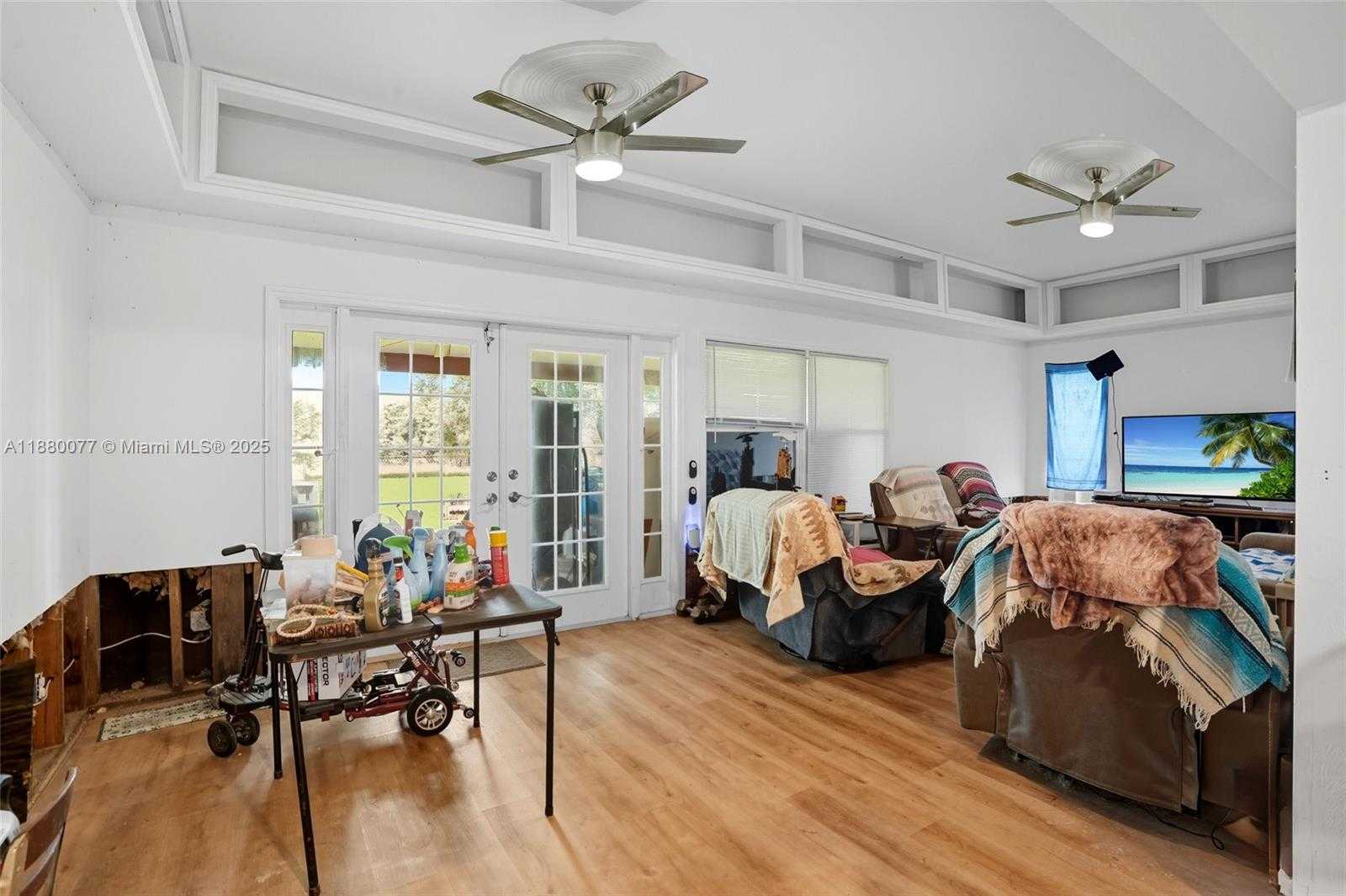 Small Image of 1261 DRIFTWOOD DR, Other City - In The State Of Florida Number 8