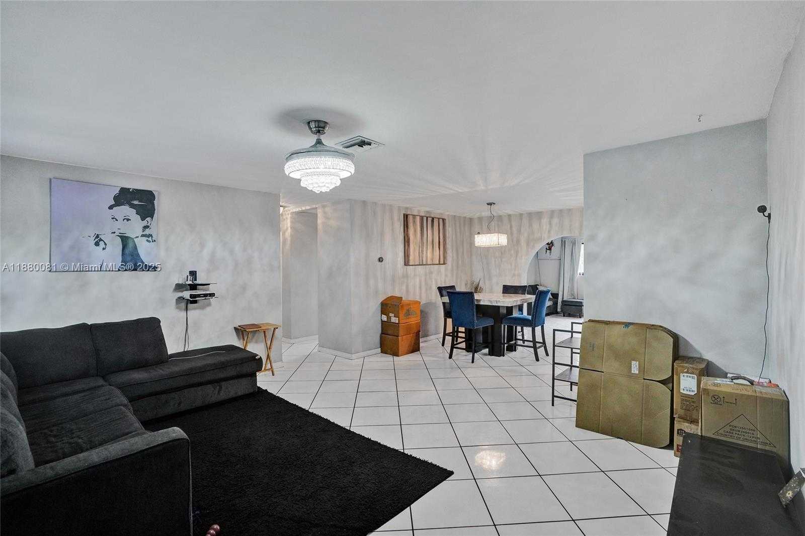 Small Image of 19120 NORTH WEST 12TH AVE, Miami Gardens Number 3