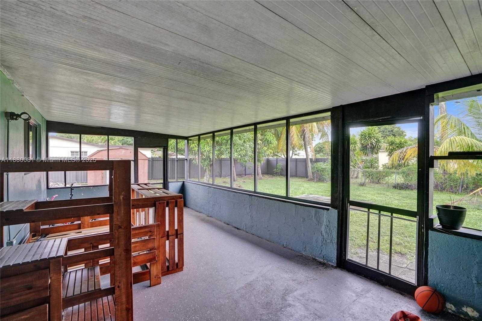 Small Image of 19120 NORTH WEST 12TH AVE, Miami Gardens Number 32