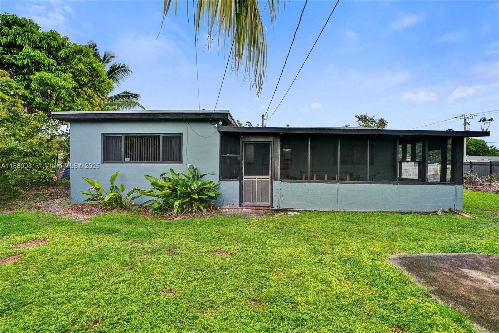 Small Image of 19120 NORTH WEST 12TH AVE, Miami Gardens Number 36