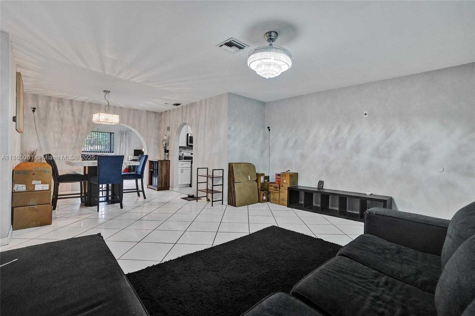 Small Image of 19120 NORTH WEST 12TH AVE, Miami Gardens Number 6