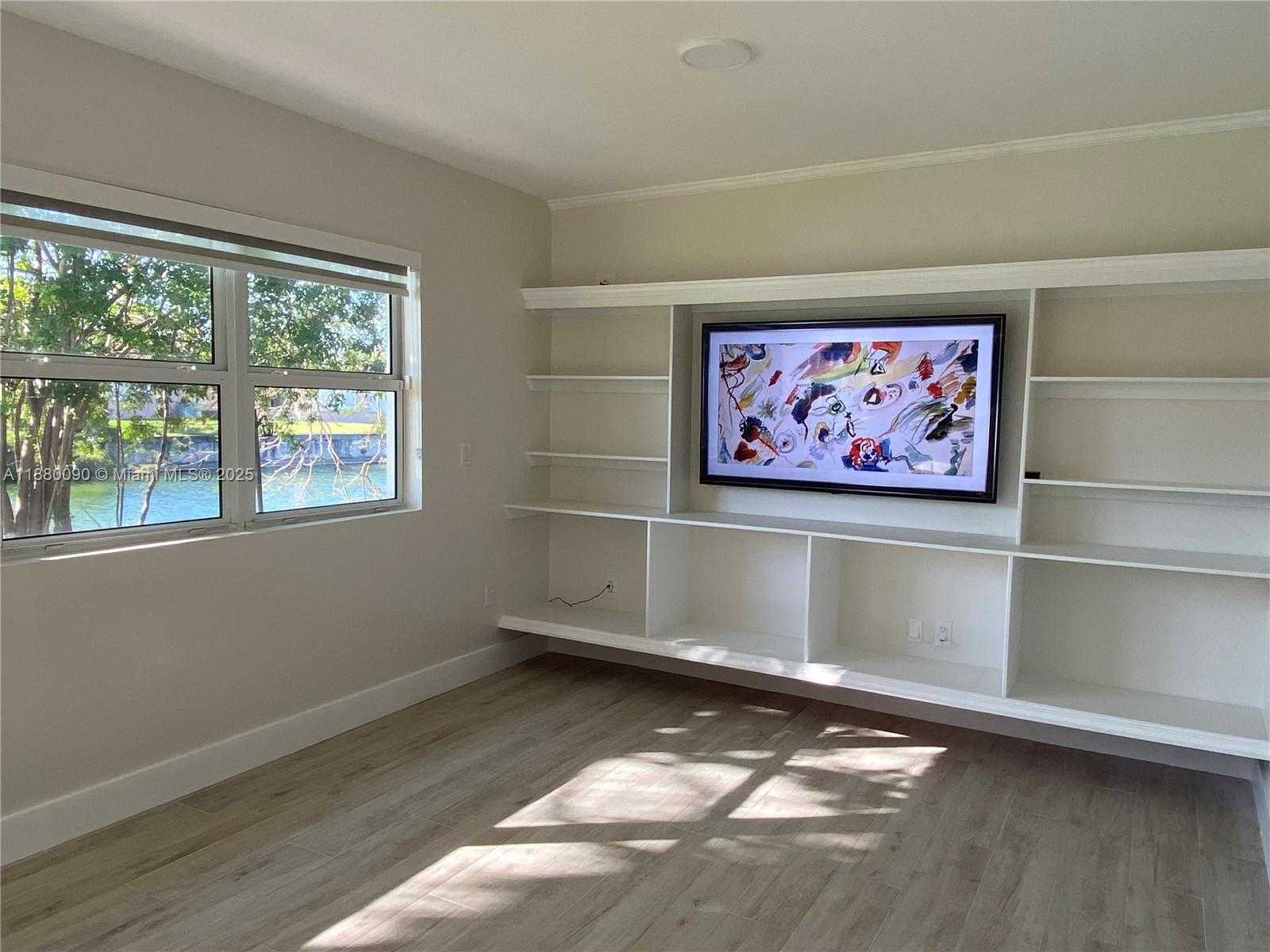 Small Image of 6090 SOUTH WEST 63RD AVE, South Miami Number 11