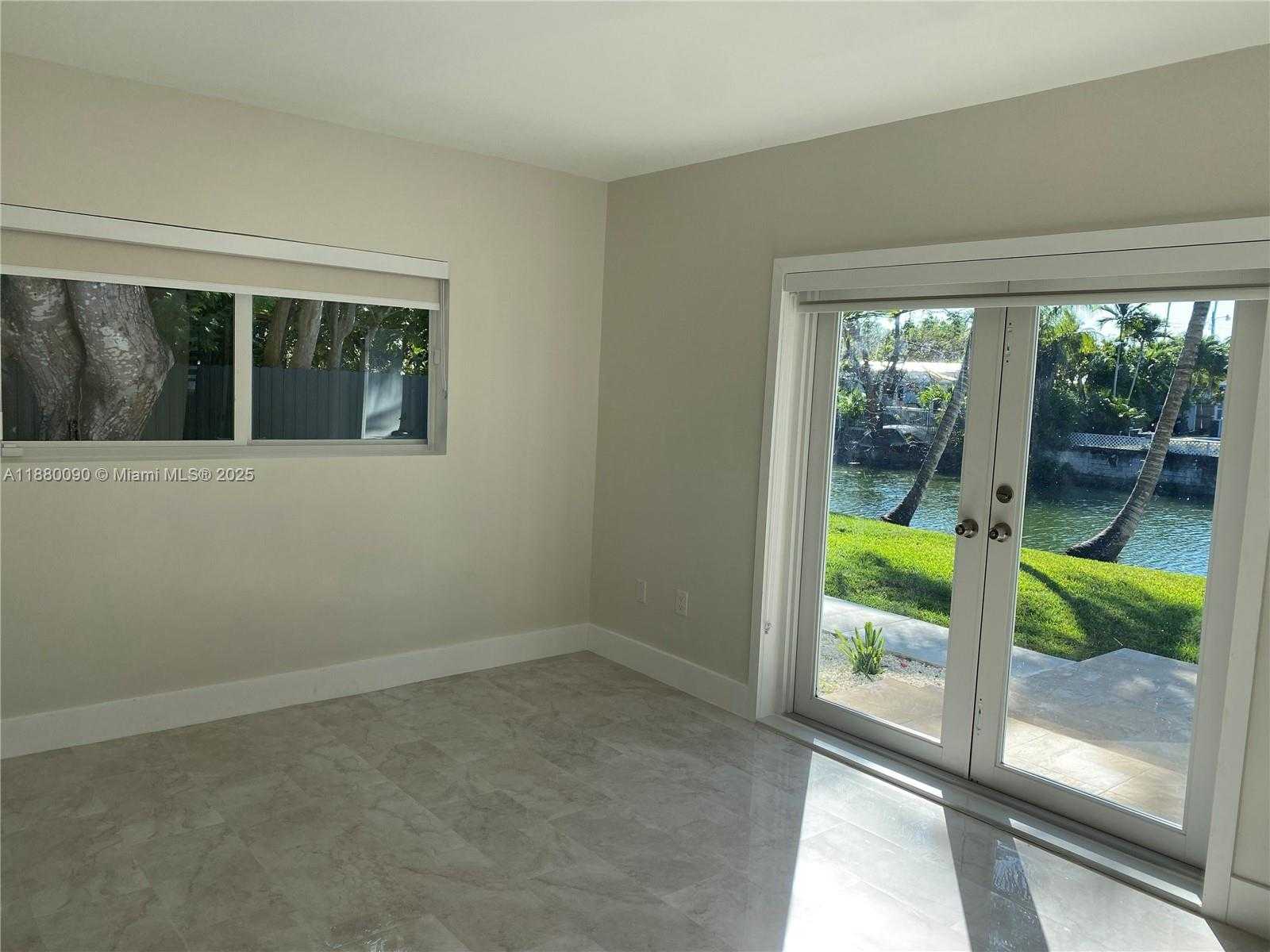Small Image of 6090 SOUTH WEST 63RD AVE, South Miami Number 13