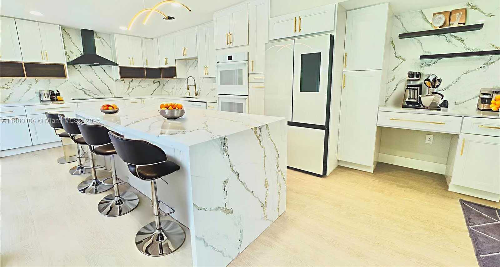 Small Image of 13000 SOUTH WEST 69TH CT, Pinecrest Number 10