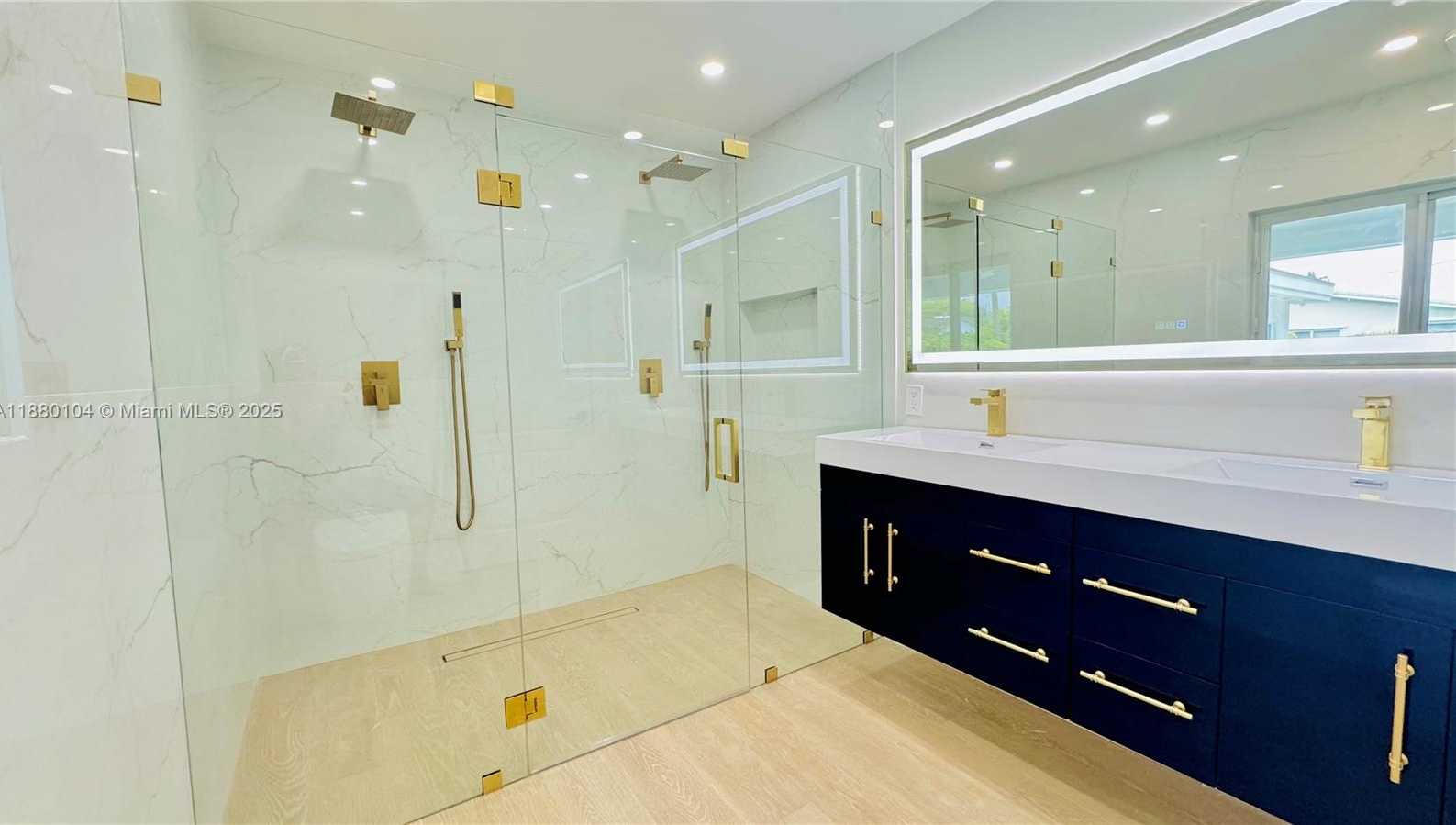 Small Image of 13000 SOUTH WEST 69TH CT, Pinecrest Number 14