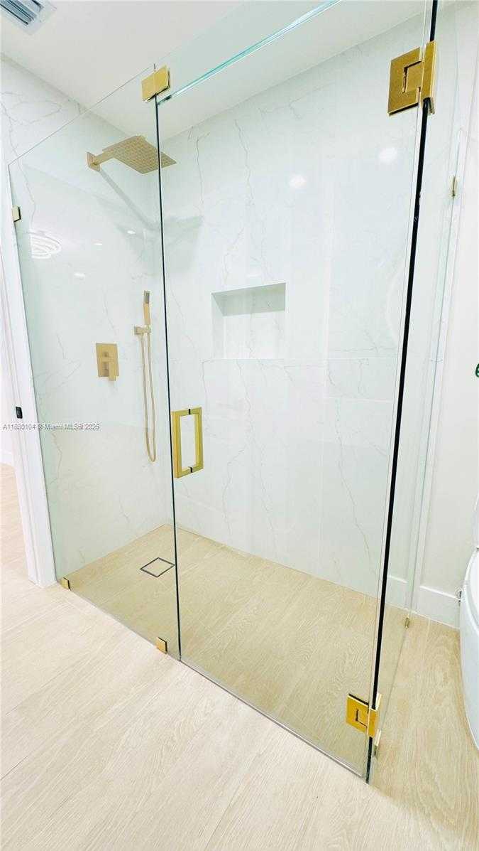 Small Image of 13000 SOUTH WEST 69TH CT, Pinecrest Number 19