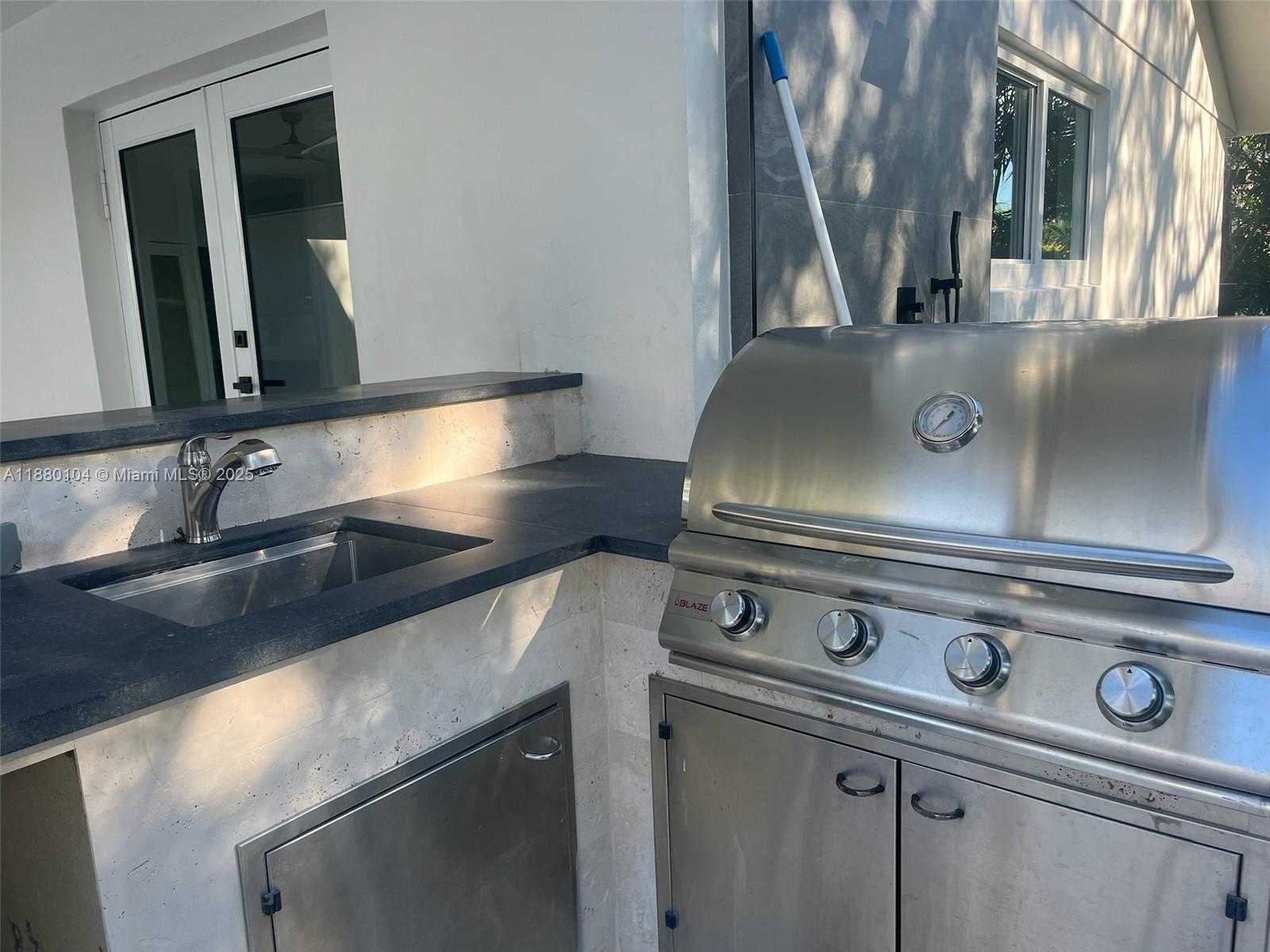 Small Image of 13000 SOUTH WEST 69TH CT, Pinecrest Number 21