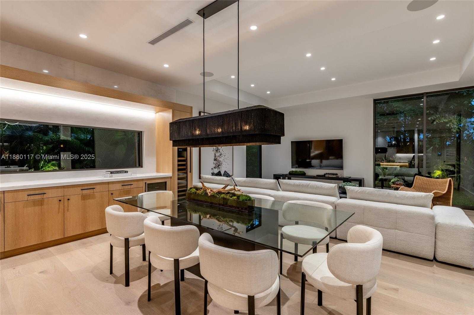 Small Image of 4024 BONITA AVE, Miami Number 100