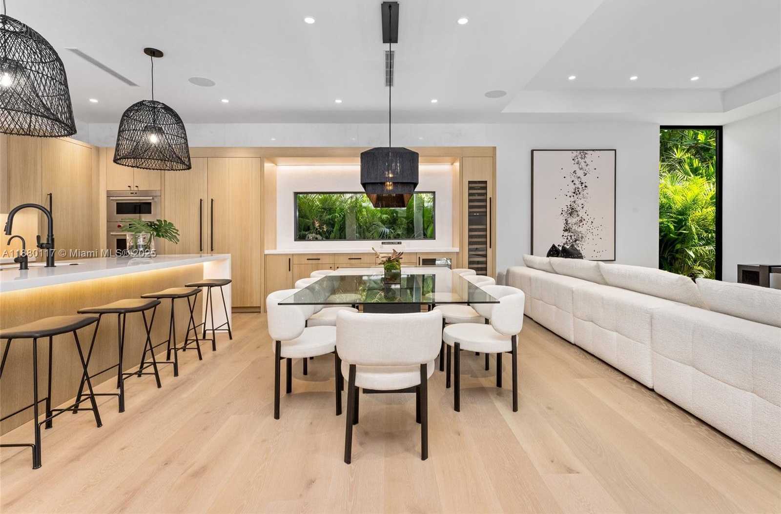 Small Image of 4024 BONITA AVE, Miami Number 13
