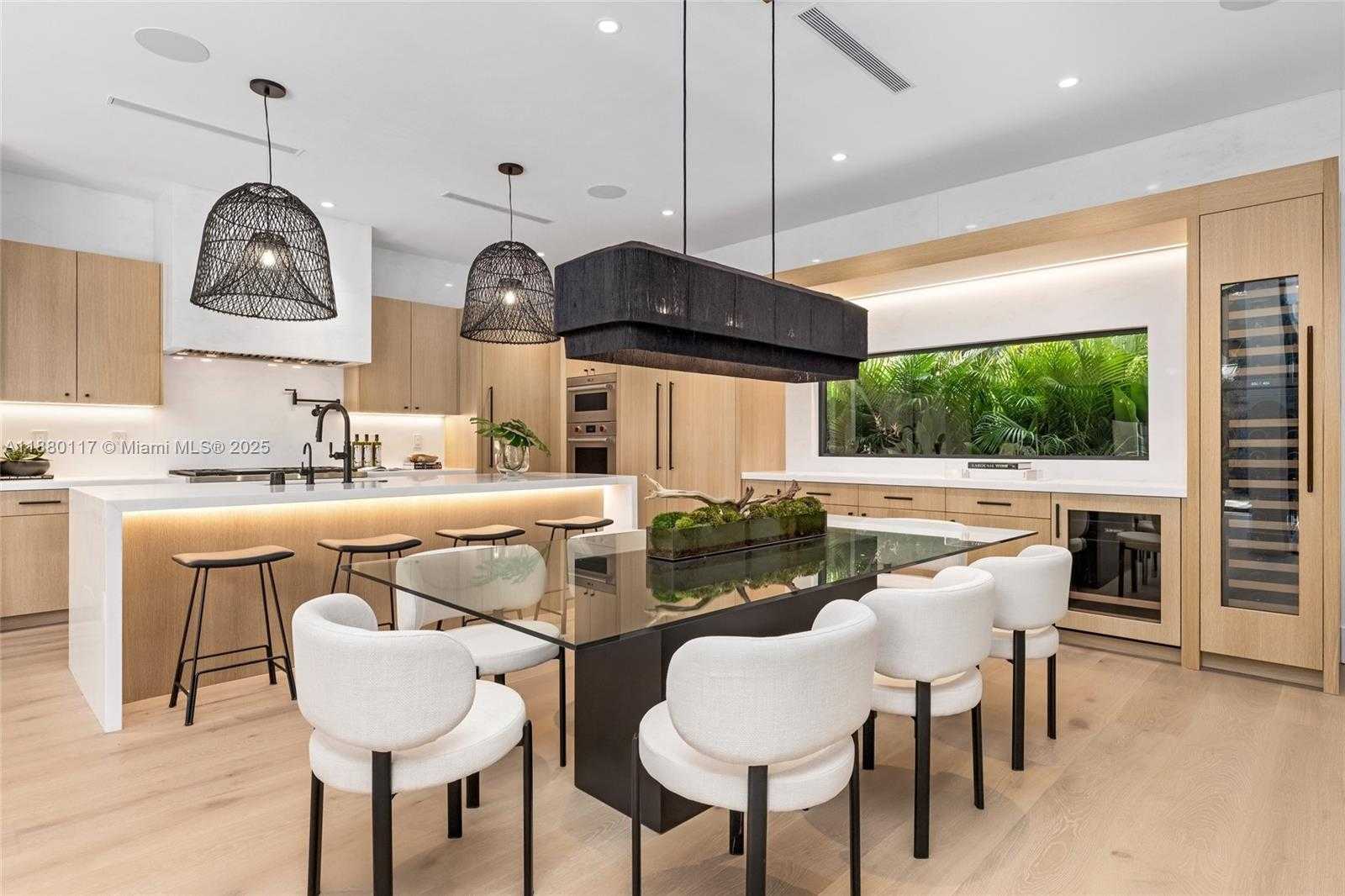 Small Image of 4024 BONITA AVE, Miami Number 14